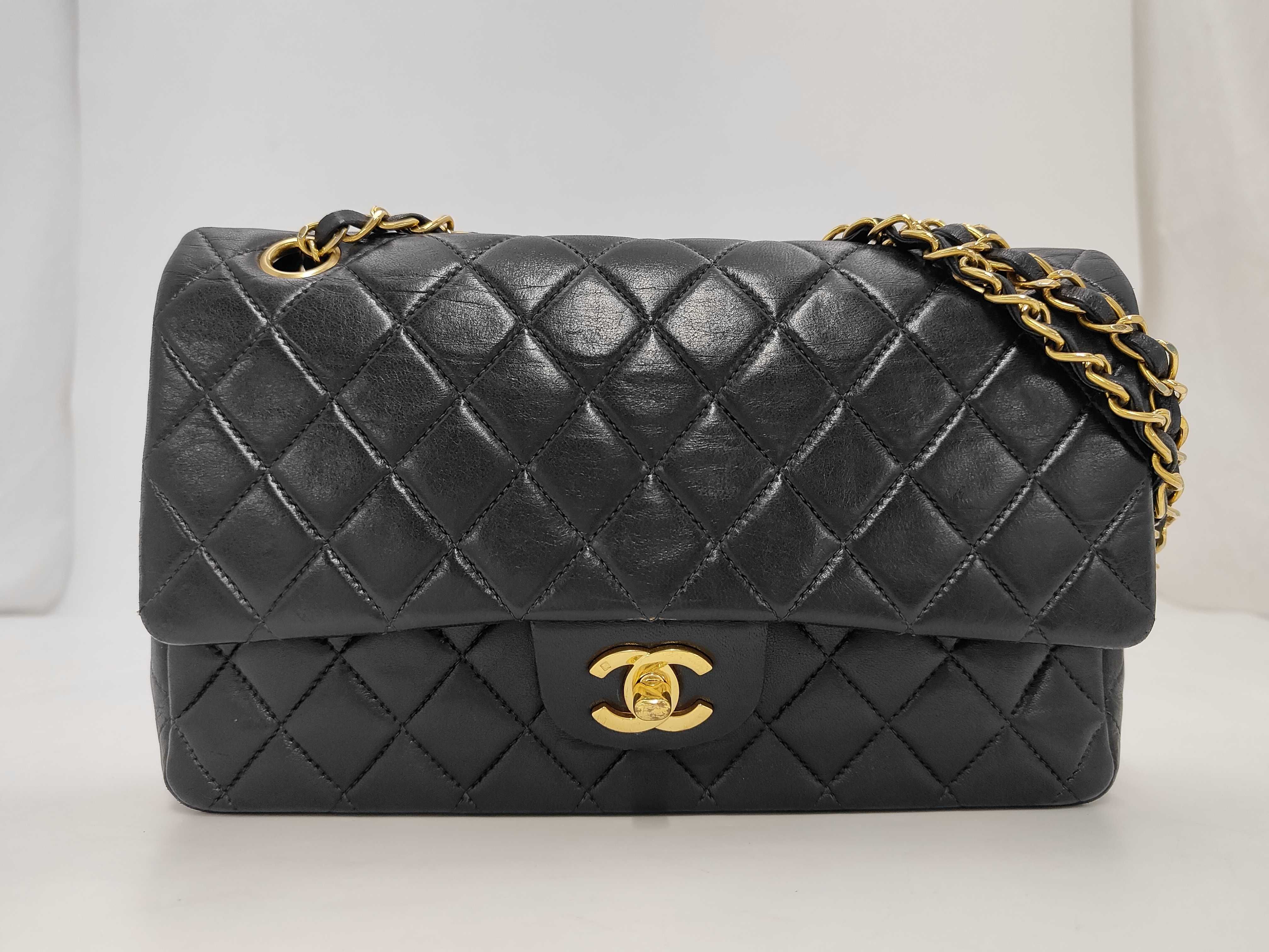 Matelassé 25 Double Flap Double Chain Lambskin Shoulder Bag