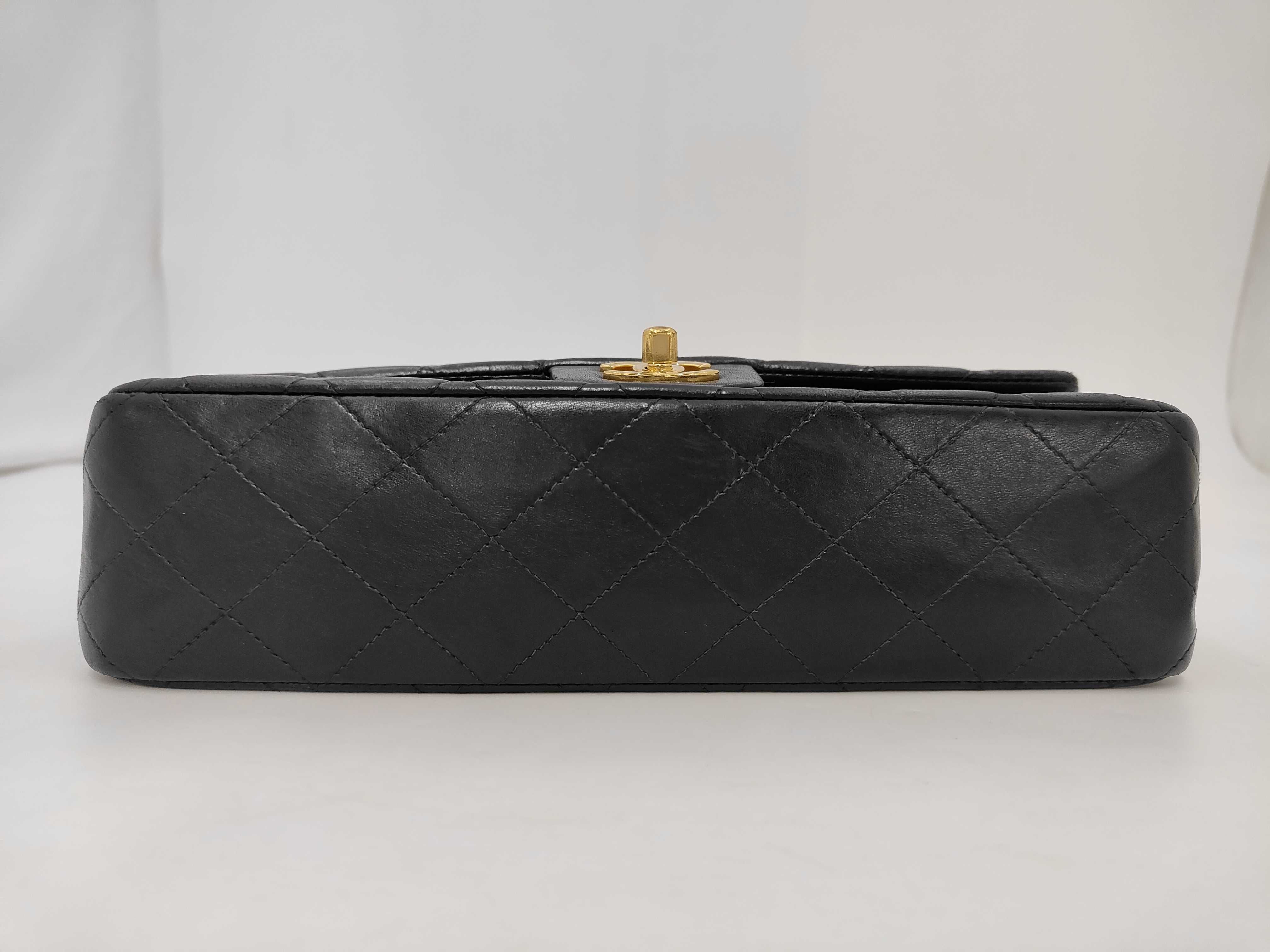 Matelassé 25 Double Flap Double Chain Lambskin Shoulder Bag — view 3