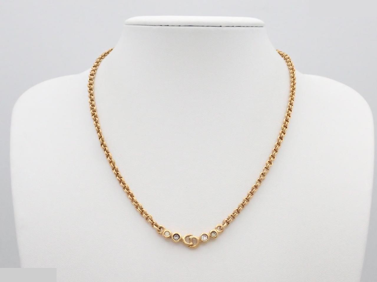 Necklace, neck circumference approximately 41 cm — view 3