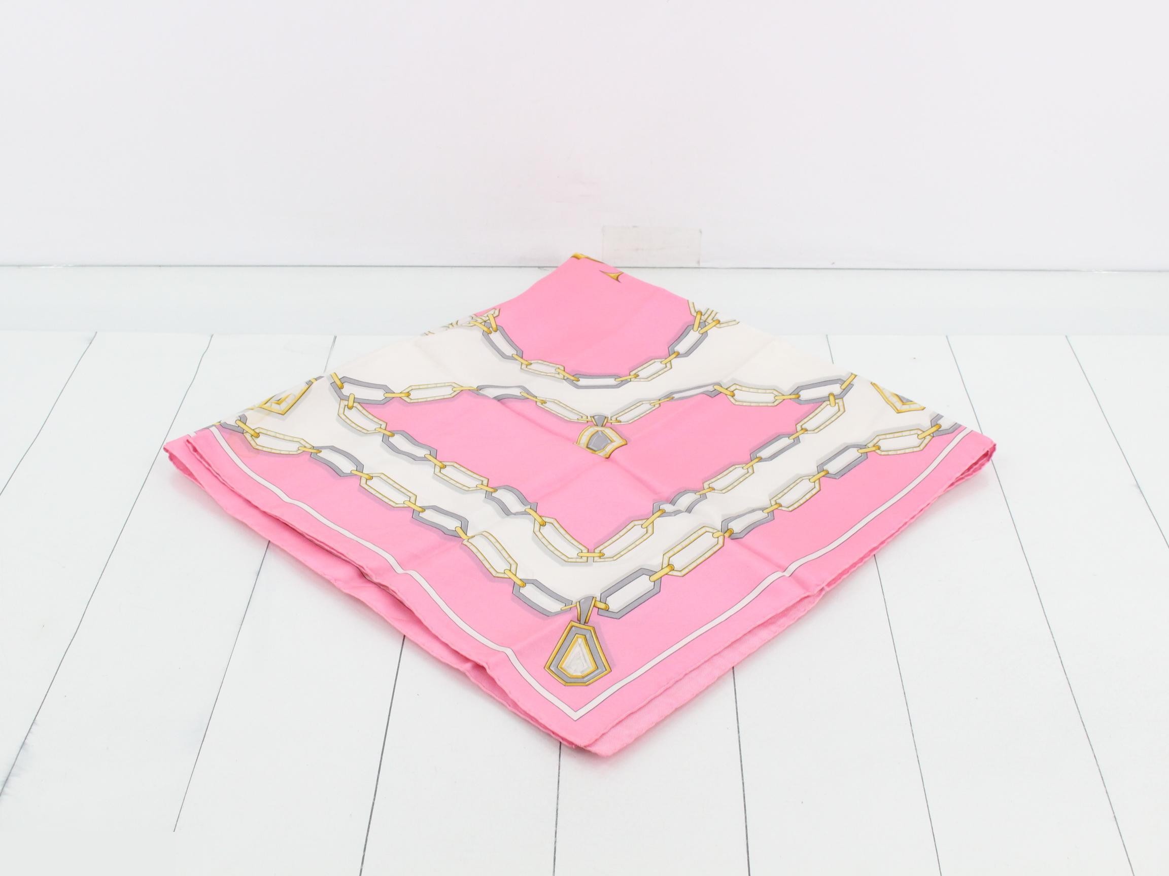 Must-have scarf — view 2