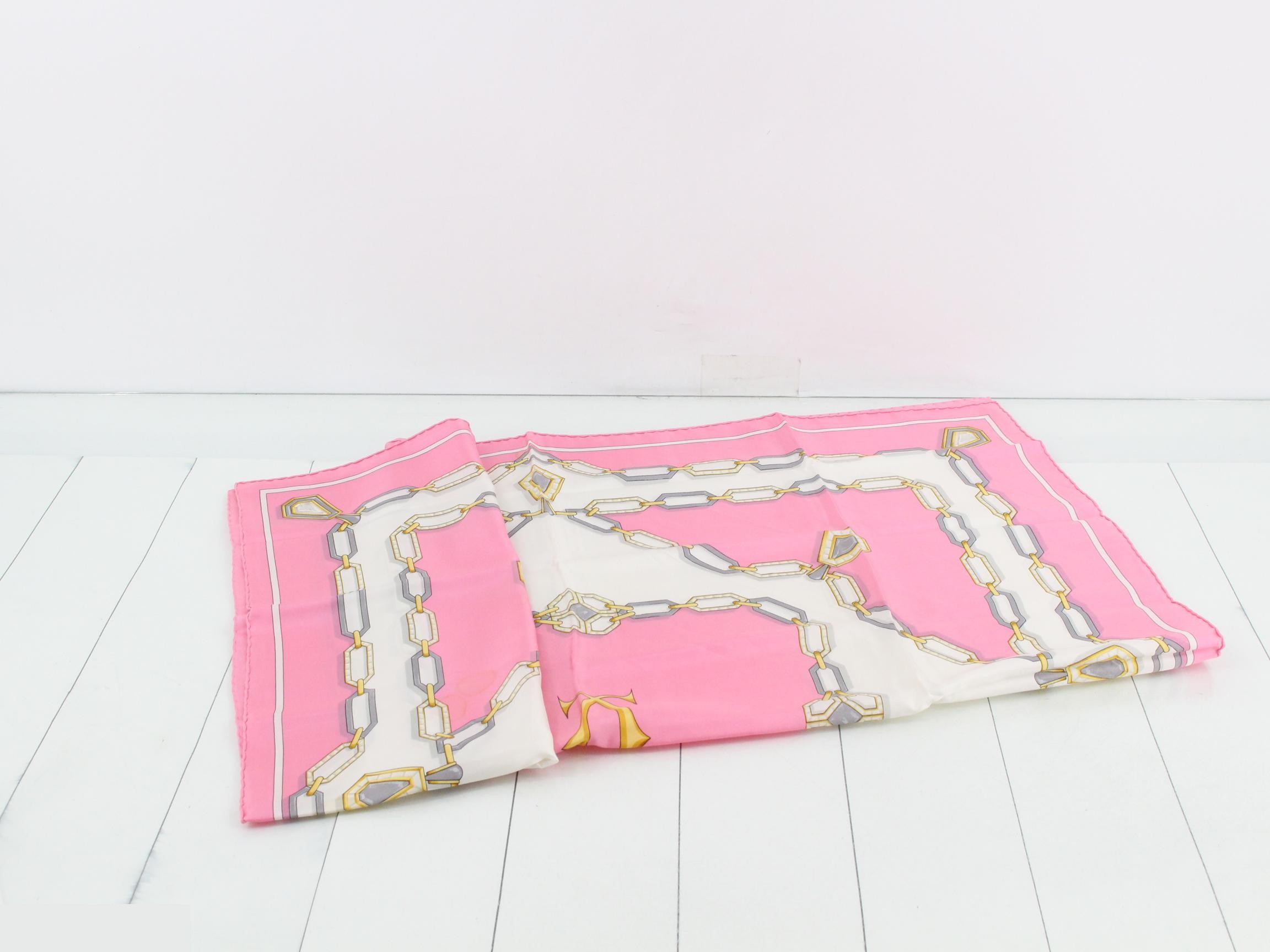 Must-have scarf — view 3