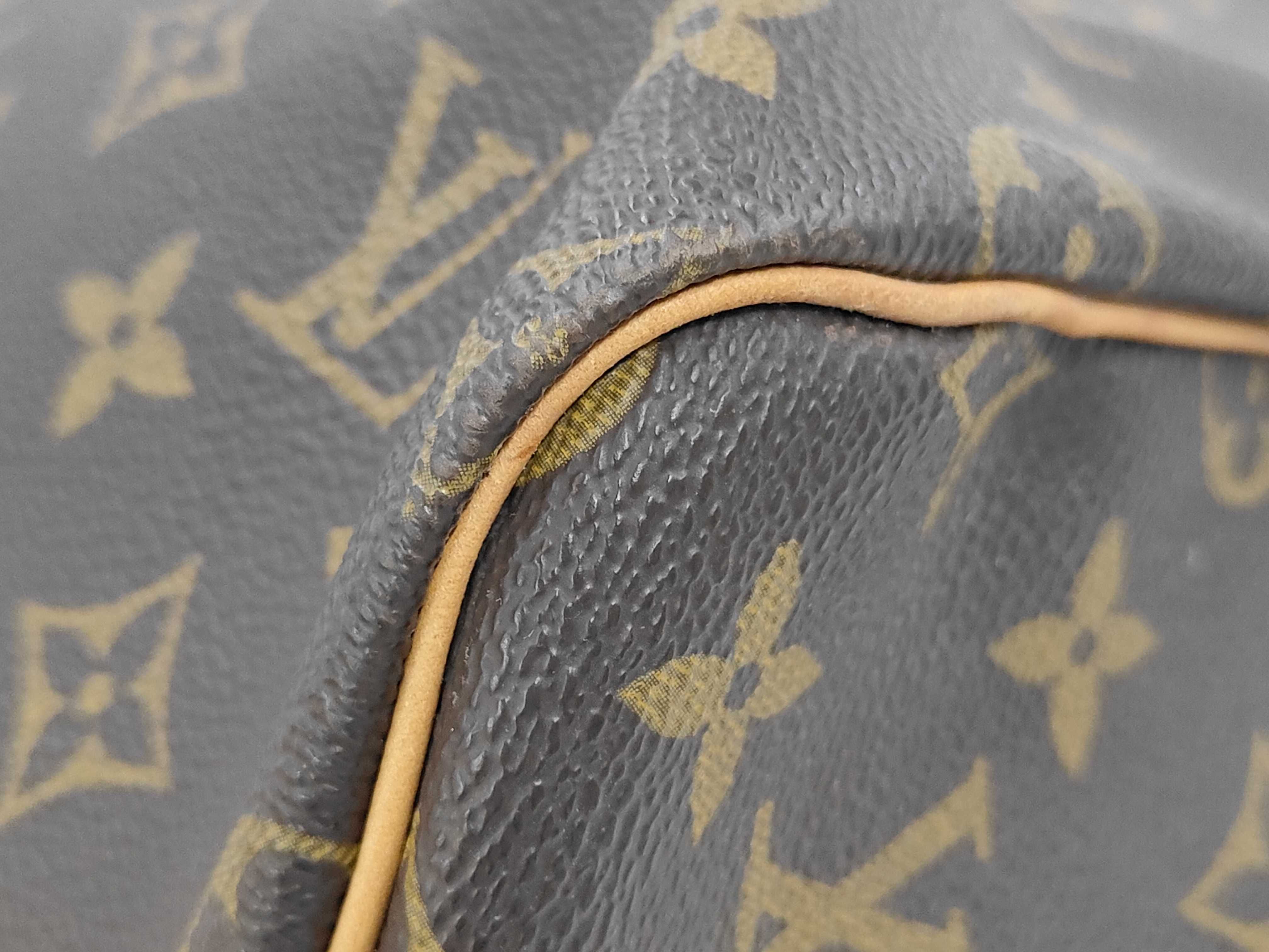 LV Keepall 55 Boston Bag — view 7