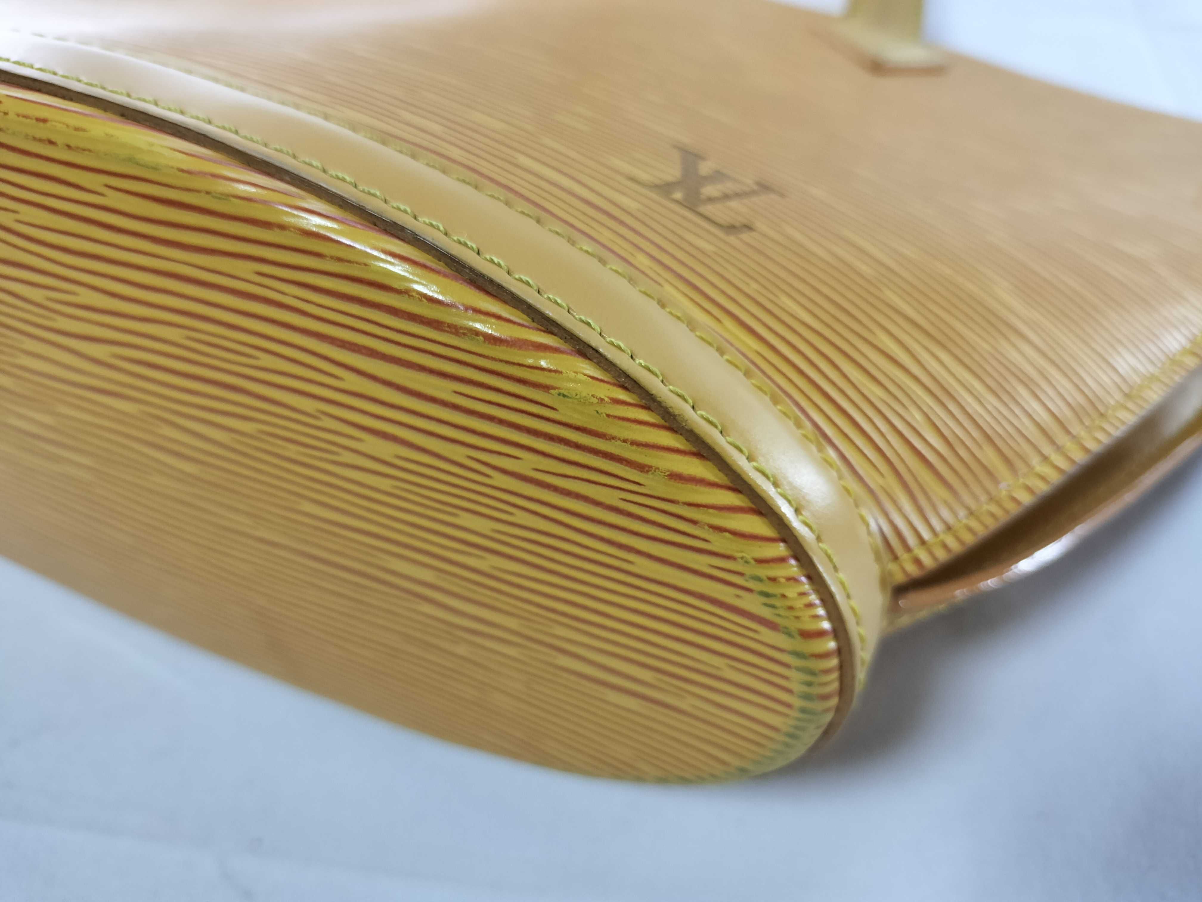 Epi Saint Jacques Yellow Tote Bag — view 7