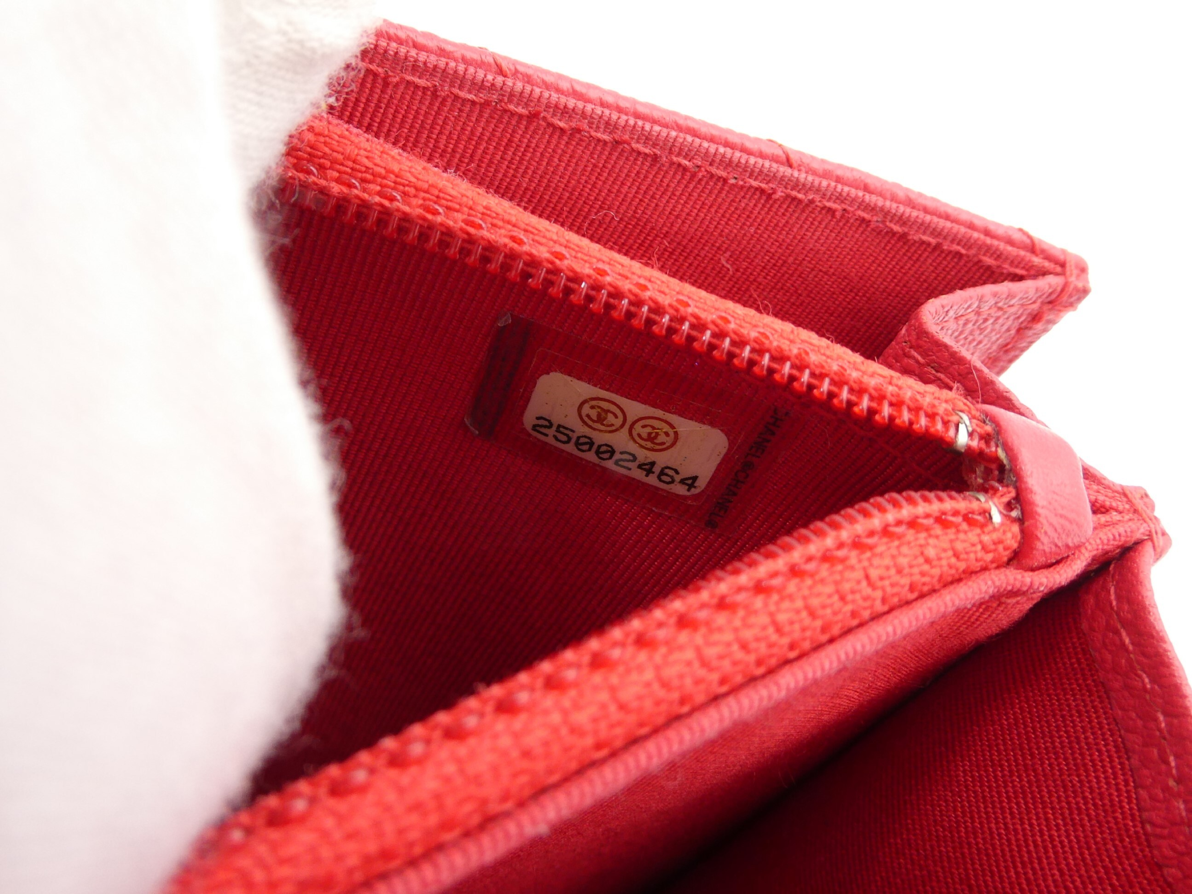 V-stitch caviar leather Coco Mark chain wallet shoulder bag — view 10