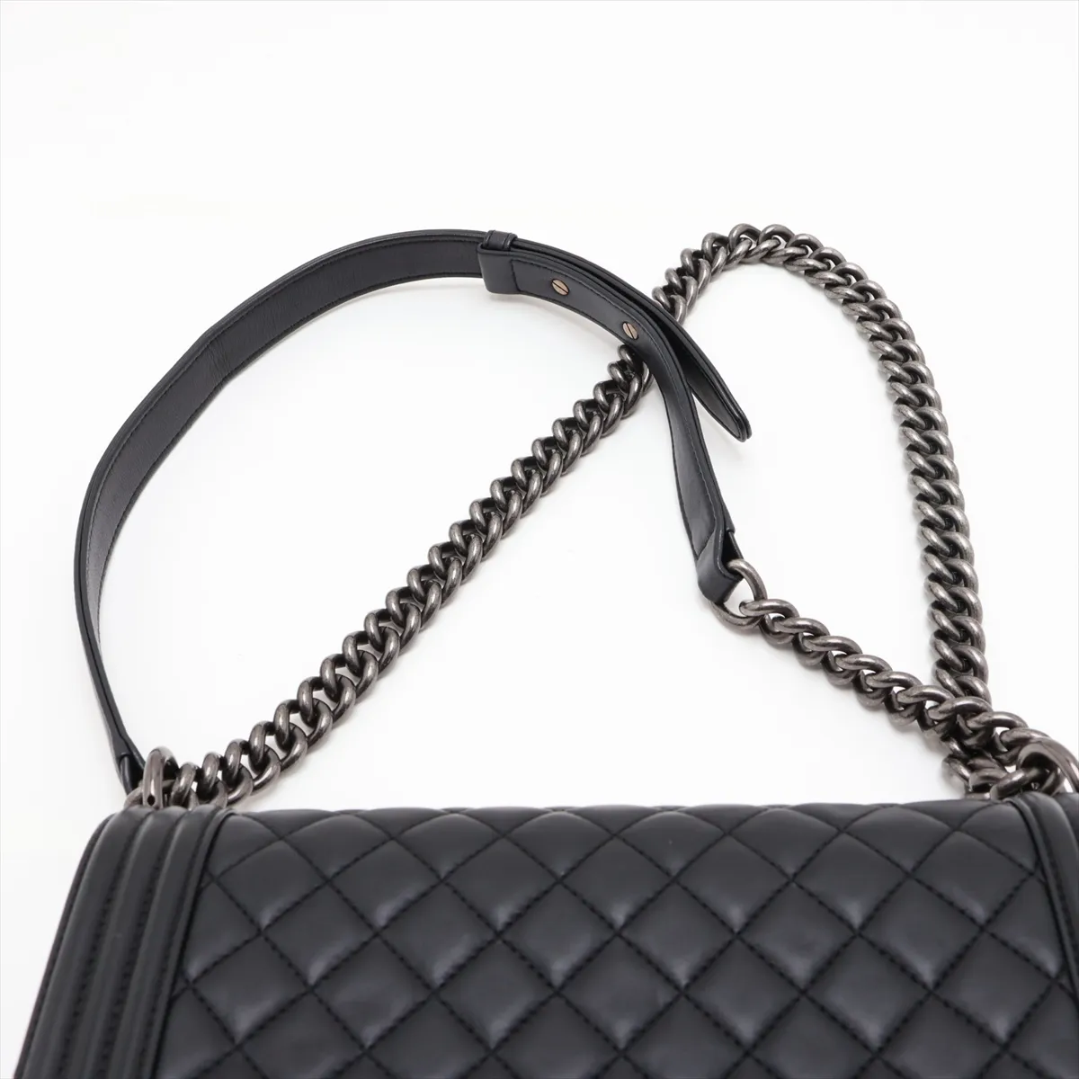 Boy Chanel 25 Lambskin Chain Shoulder Bag, Black with Gunmetal Hardware, 22207133, Serial Number 22, A67086 — view 6
