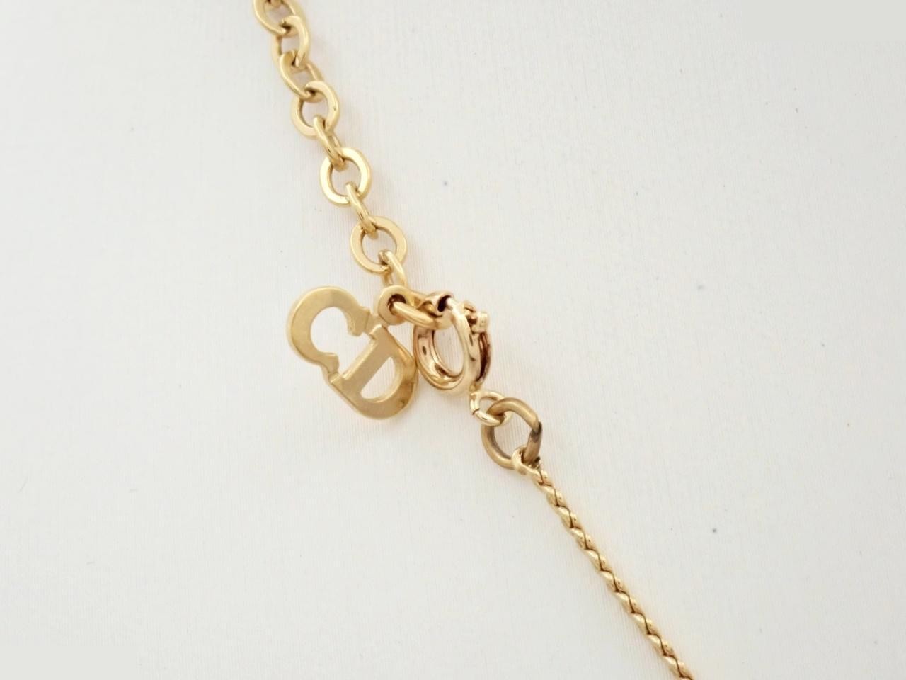 Gold necklace, chain approximately 42cm — view 2