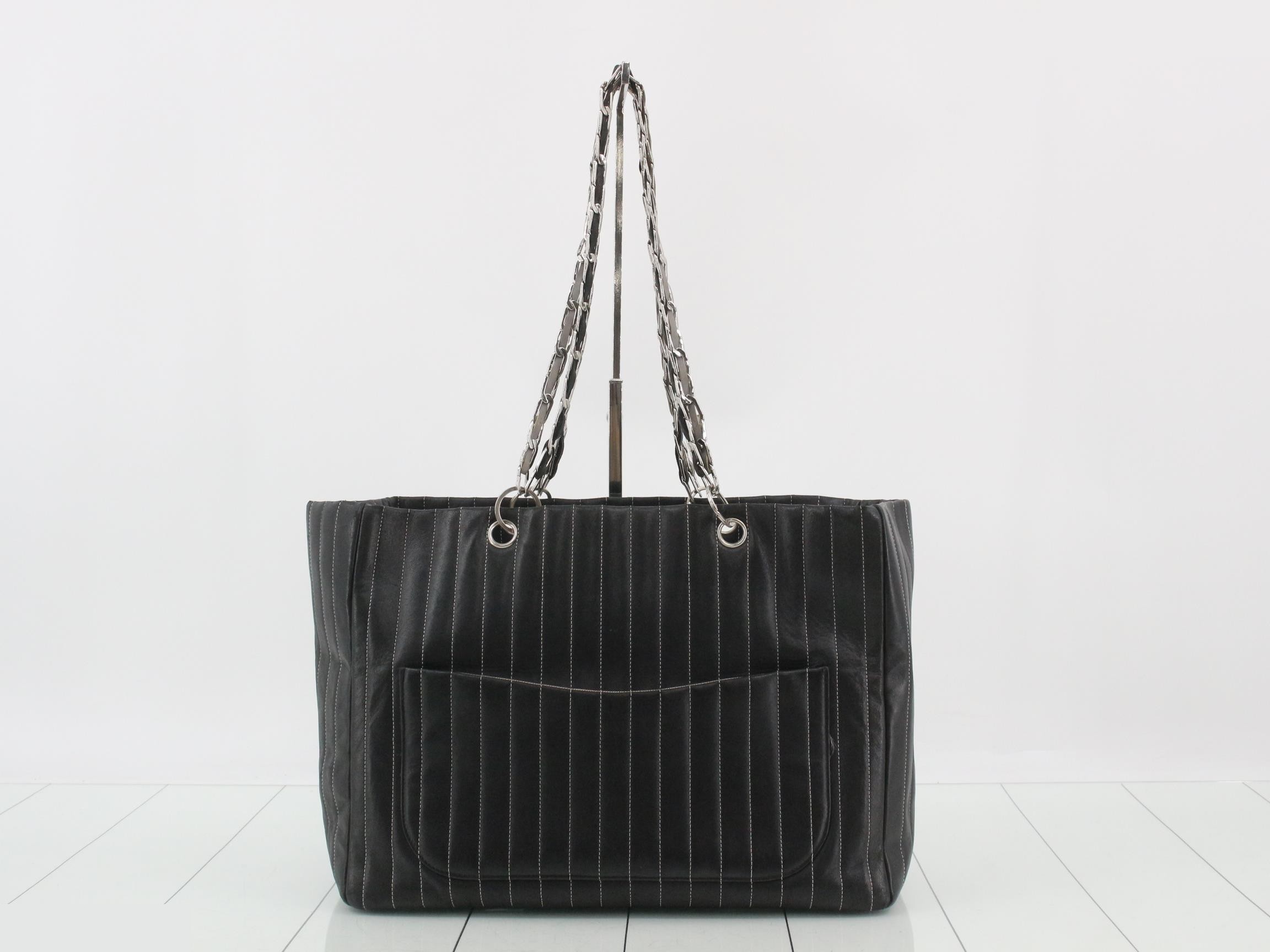 Chain tote