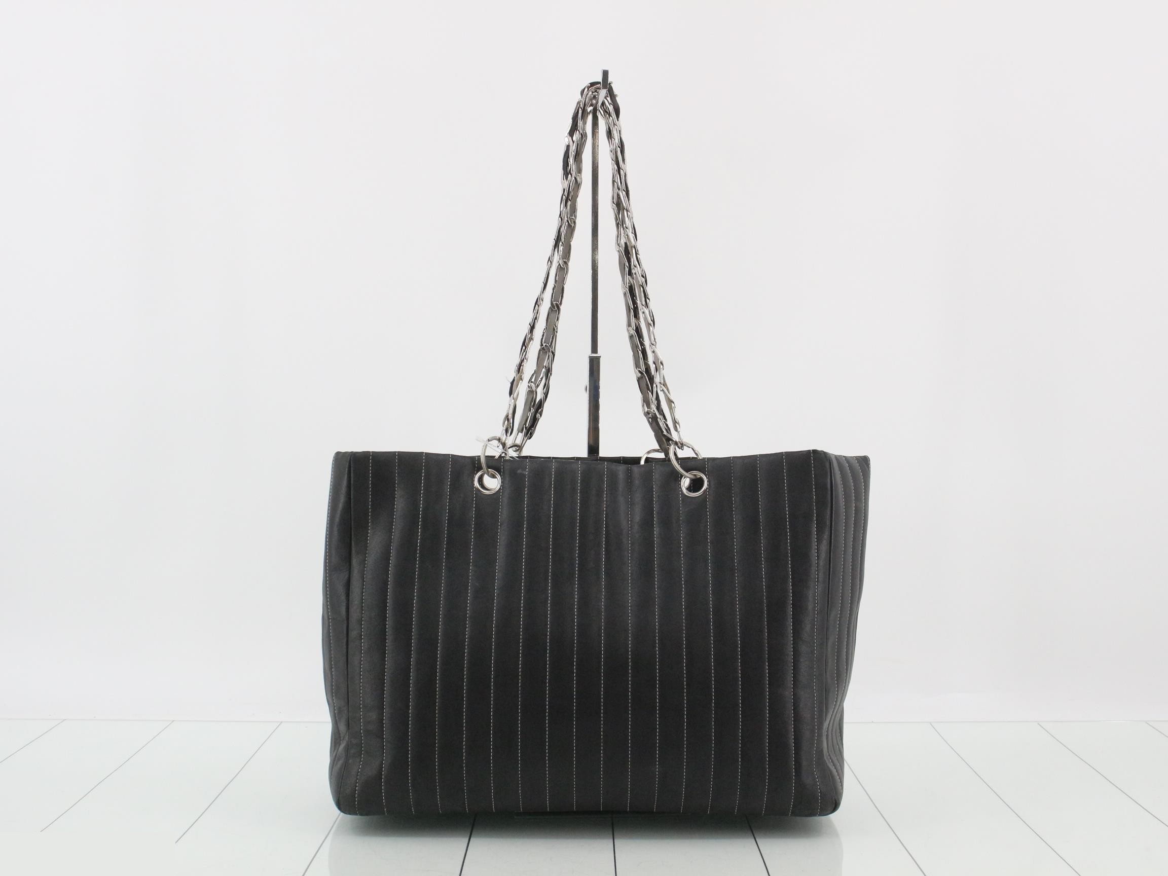 Chain tote — view 2