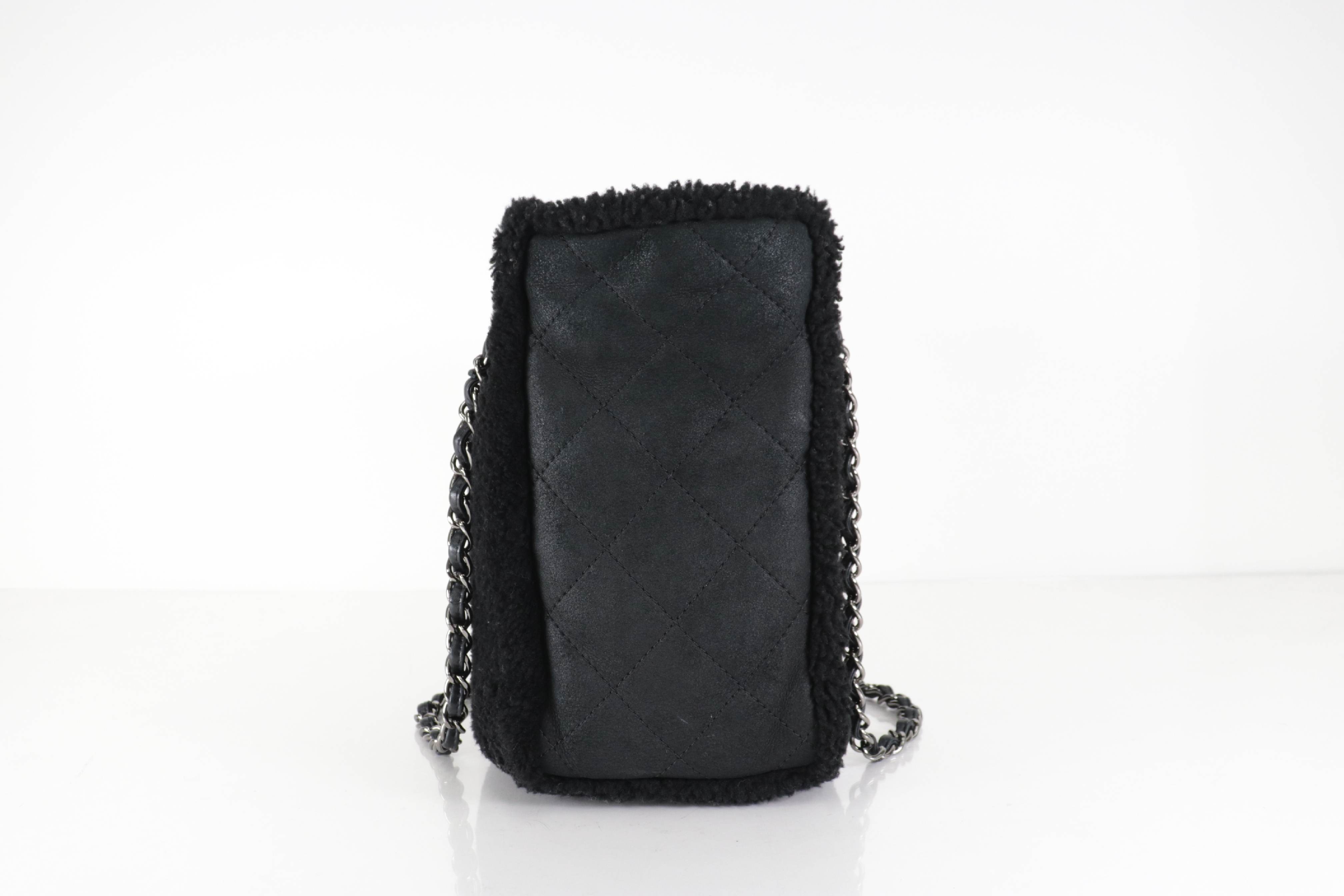 Mouton Matelassé Chain Tote Bag with Silver Hardware, Serial Number 27 Series. — view 4