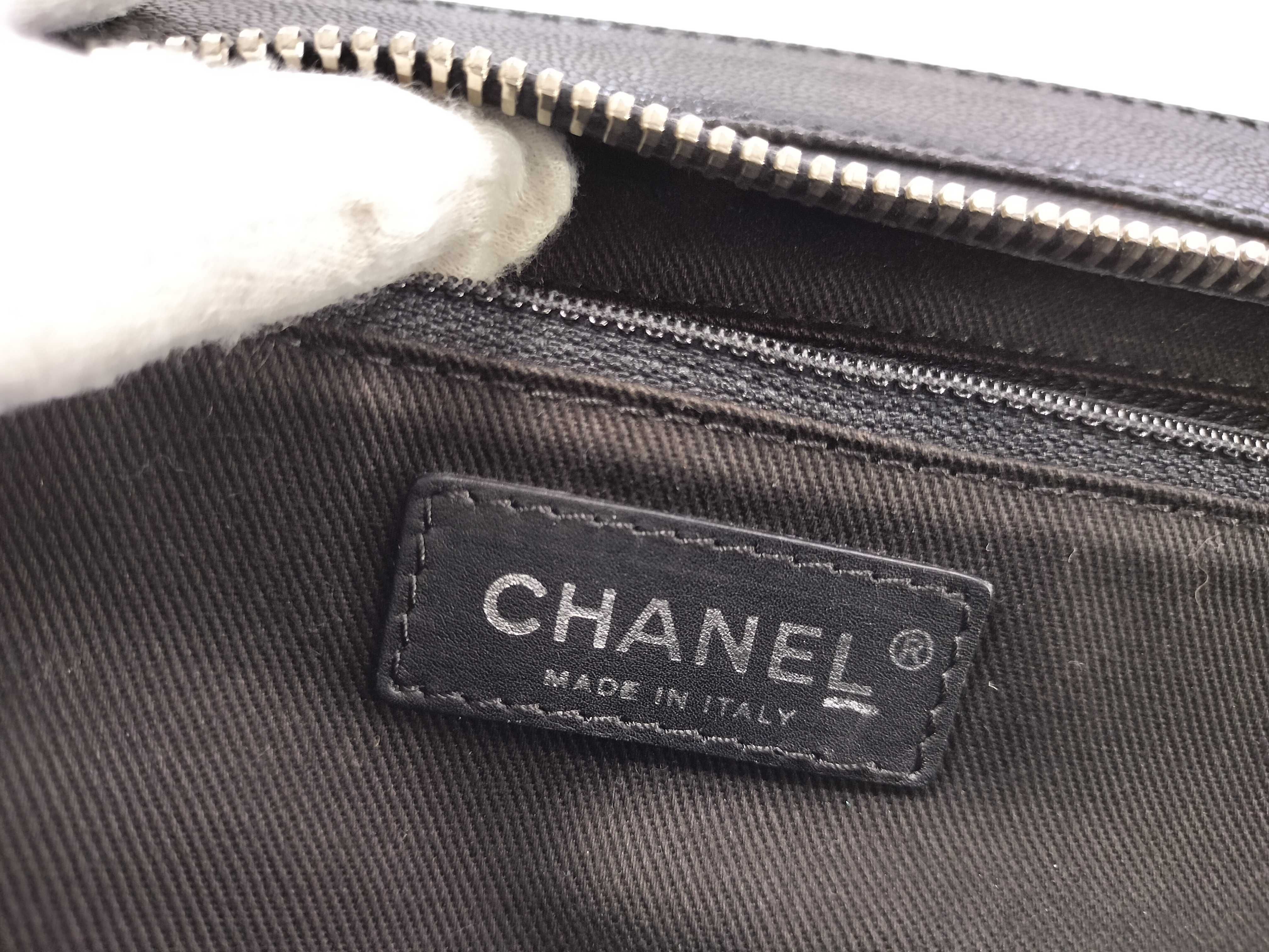 Caviar Skin 2.55 Caviar Velour Handbag — view 11