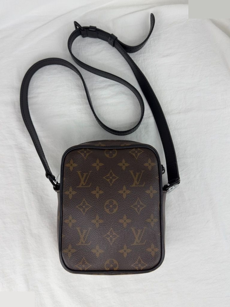 Christopher — view 2