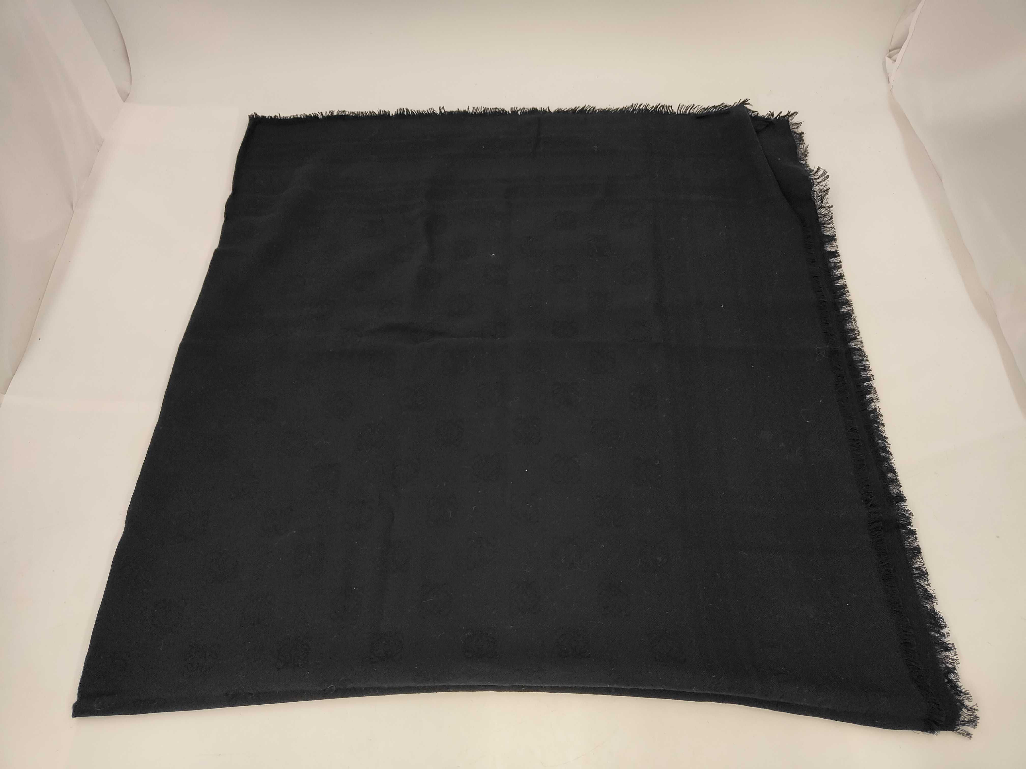 Large Stole and Other Accessories — view 5