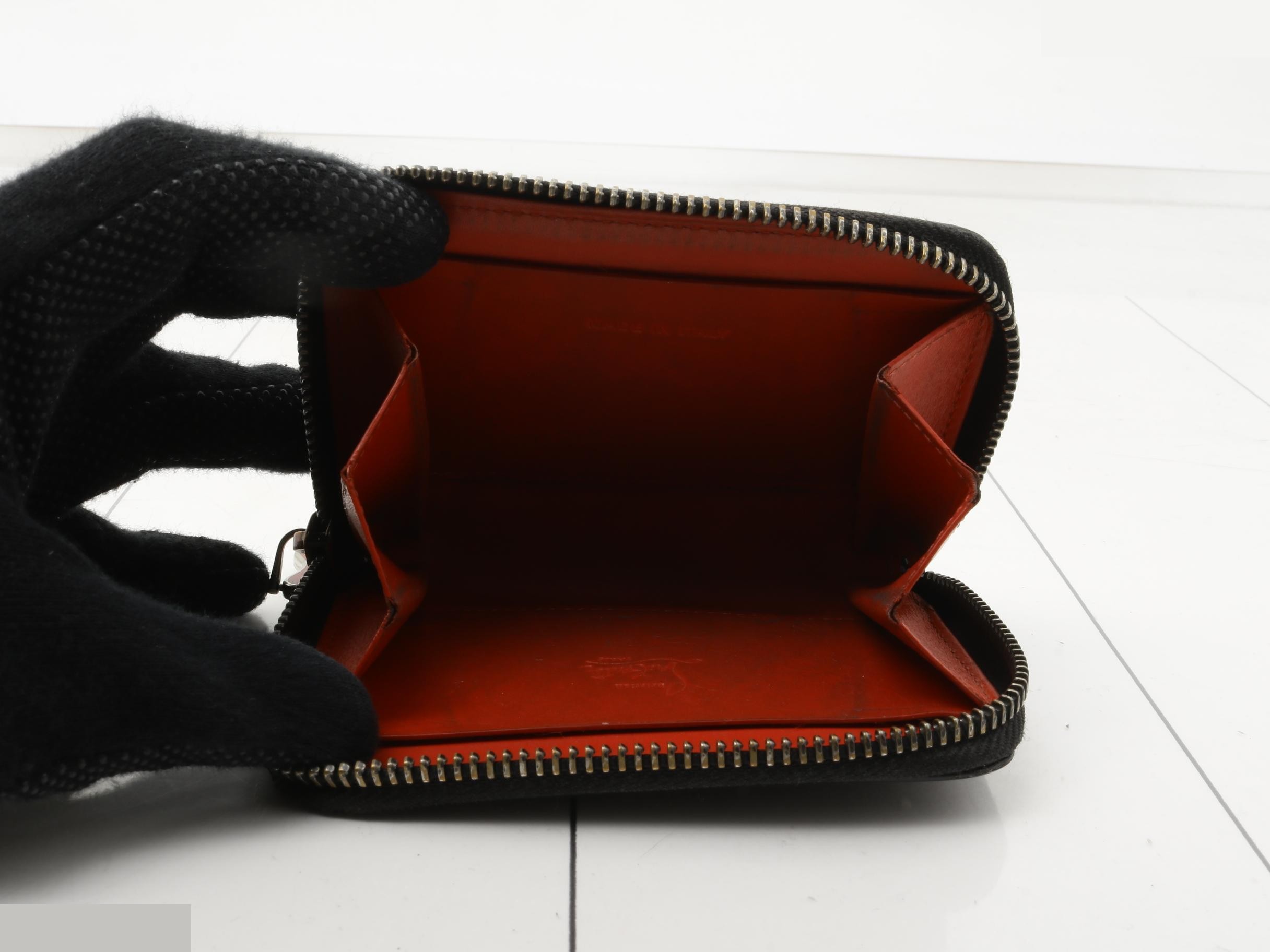 Other lines: Bags and Wallets — view 4