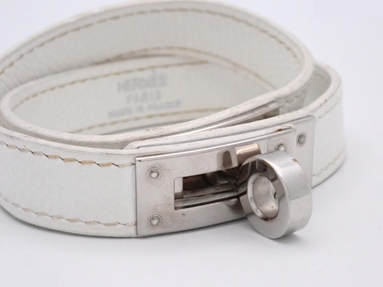 Leather bracelet, double tour design, wrist circumference approximately 16cm — view 3