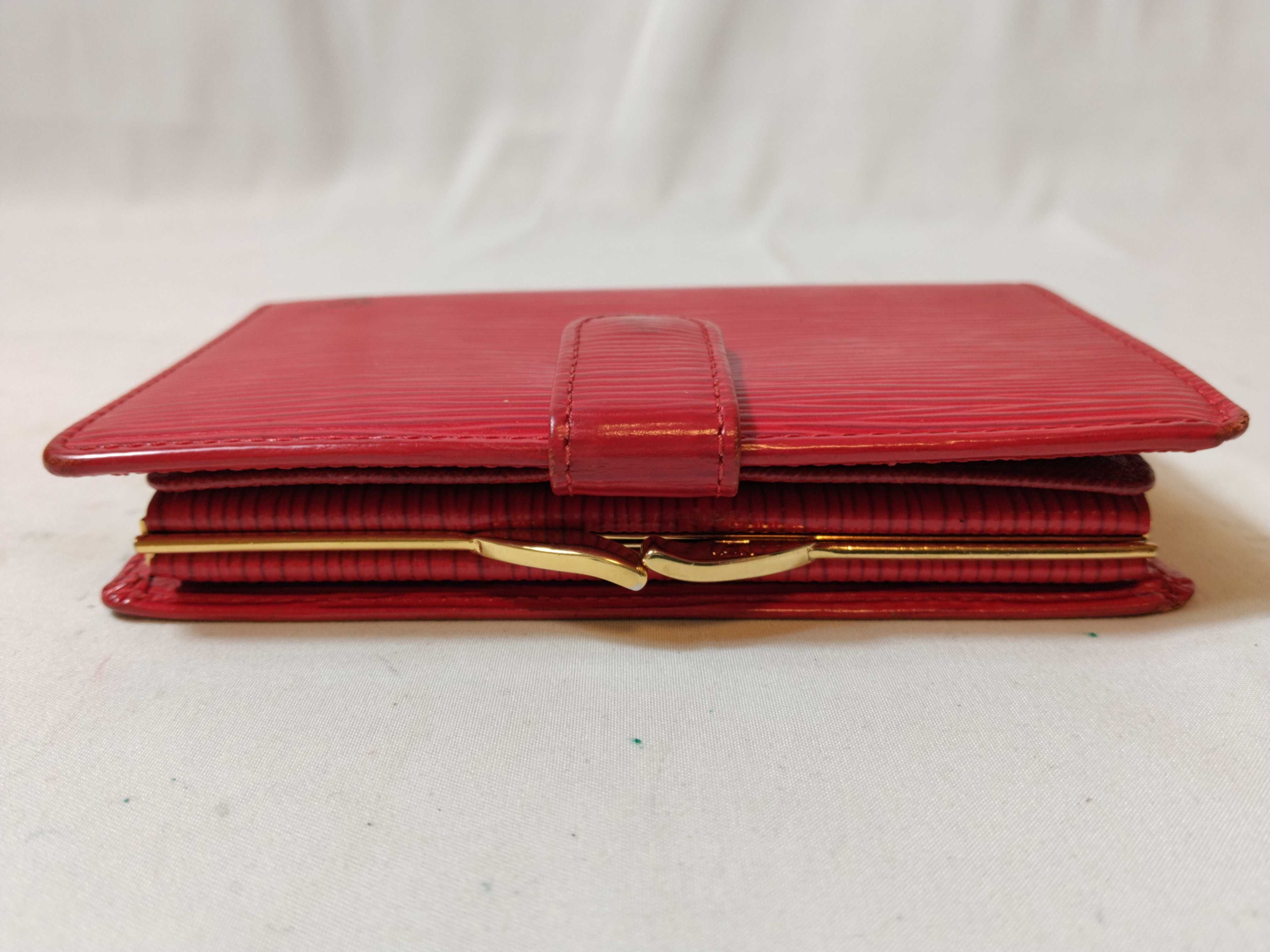 Epi Leather Clasp Wallet — view 6