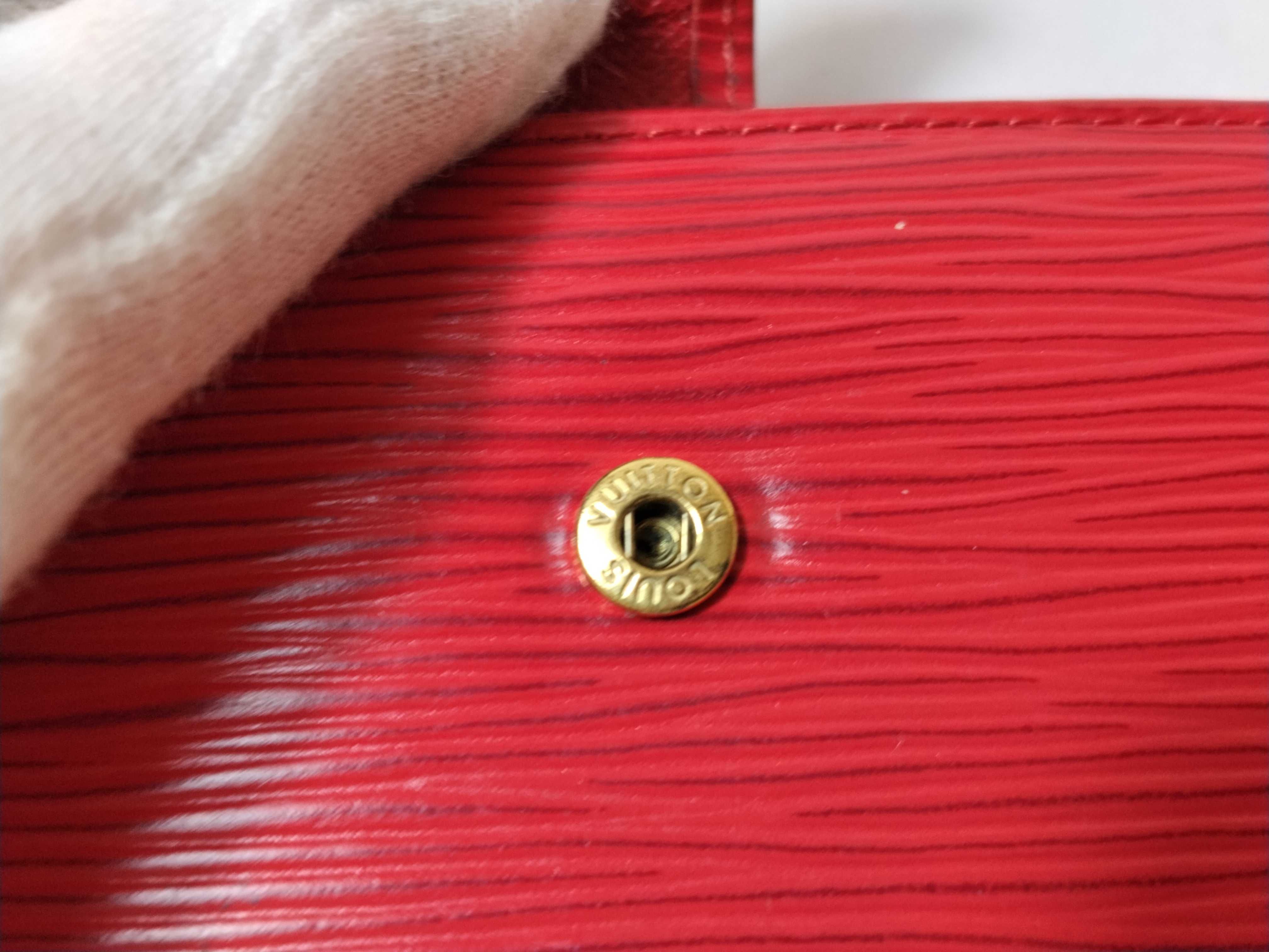 Epi Leather Clasp Wallet — view 7