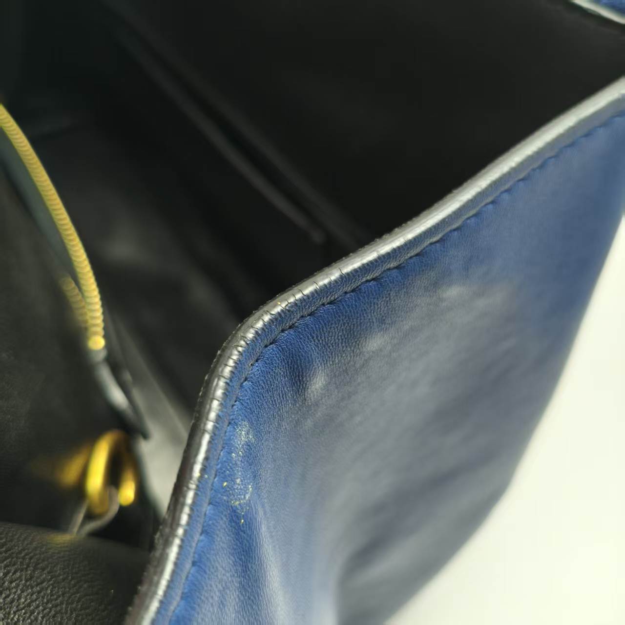【*Shipped from: China*】Miu Miu Leather Handbag — view 11