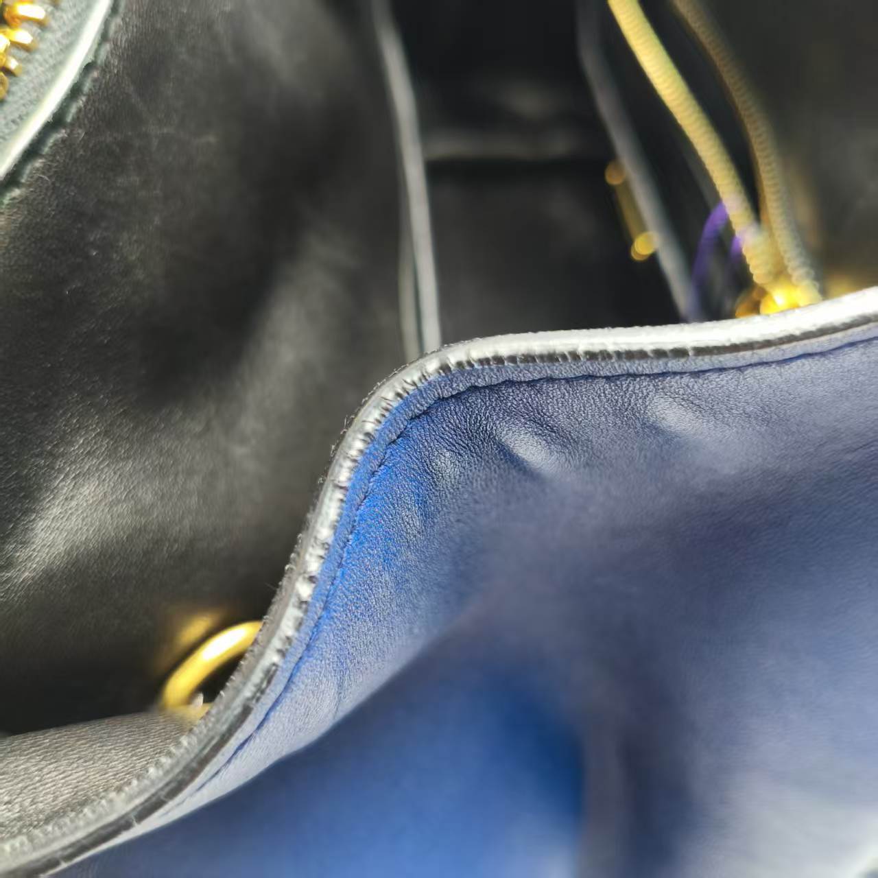【*Shipped from: China*】Miu Miu Leather Handbag — view 10