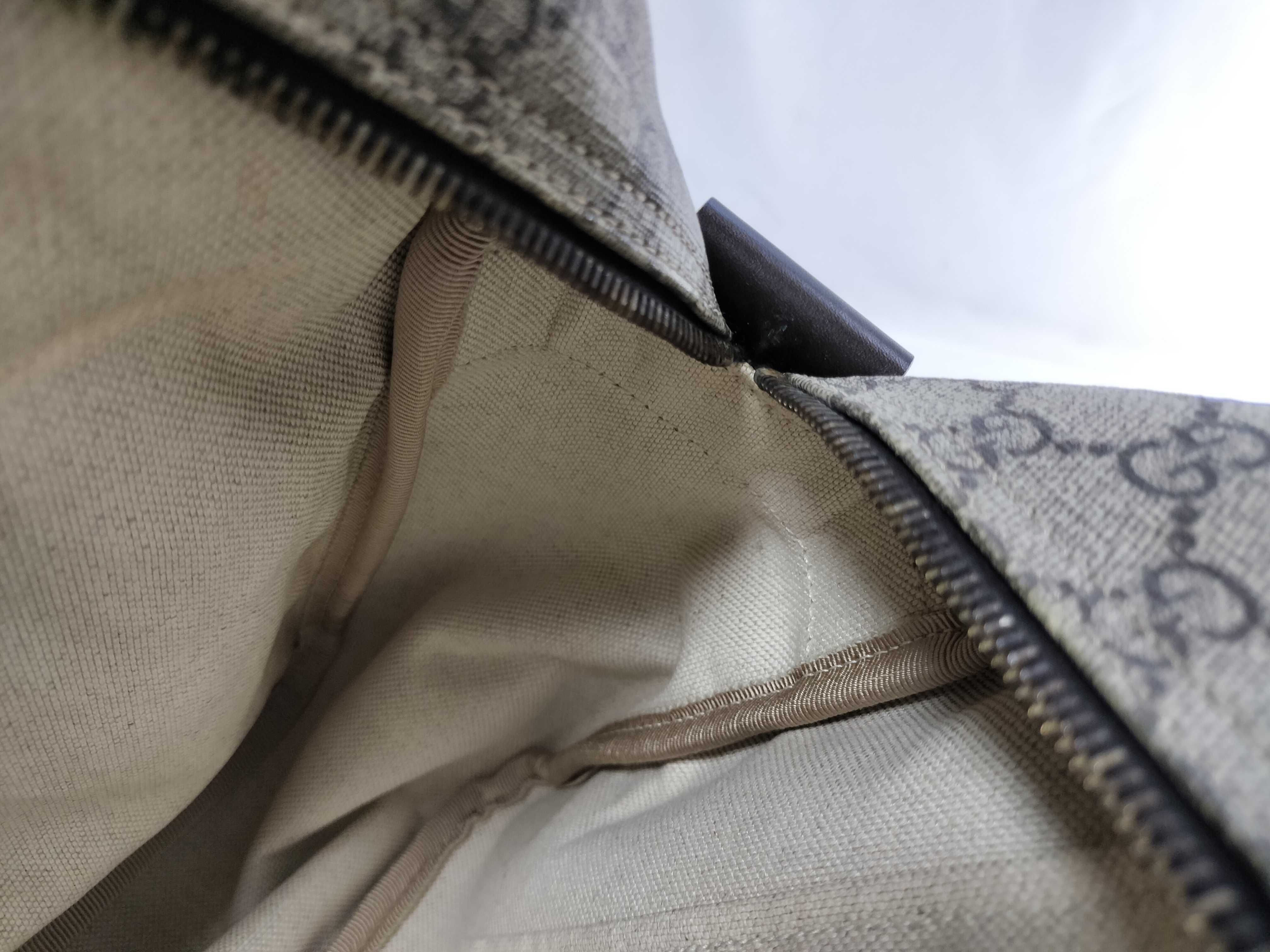 GG Supreme 211107 Shoulder Bag — view 9