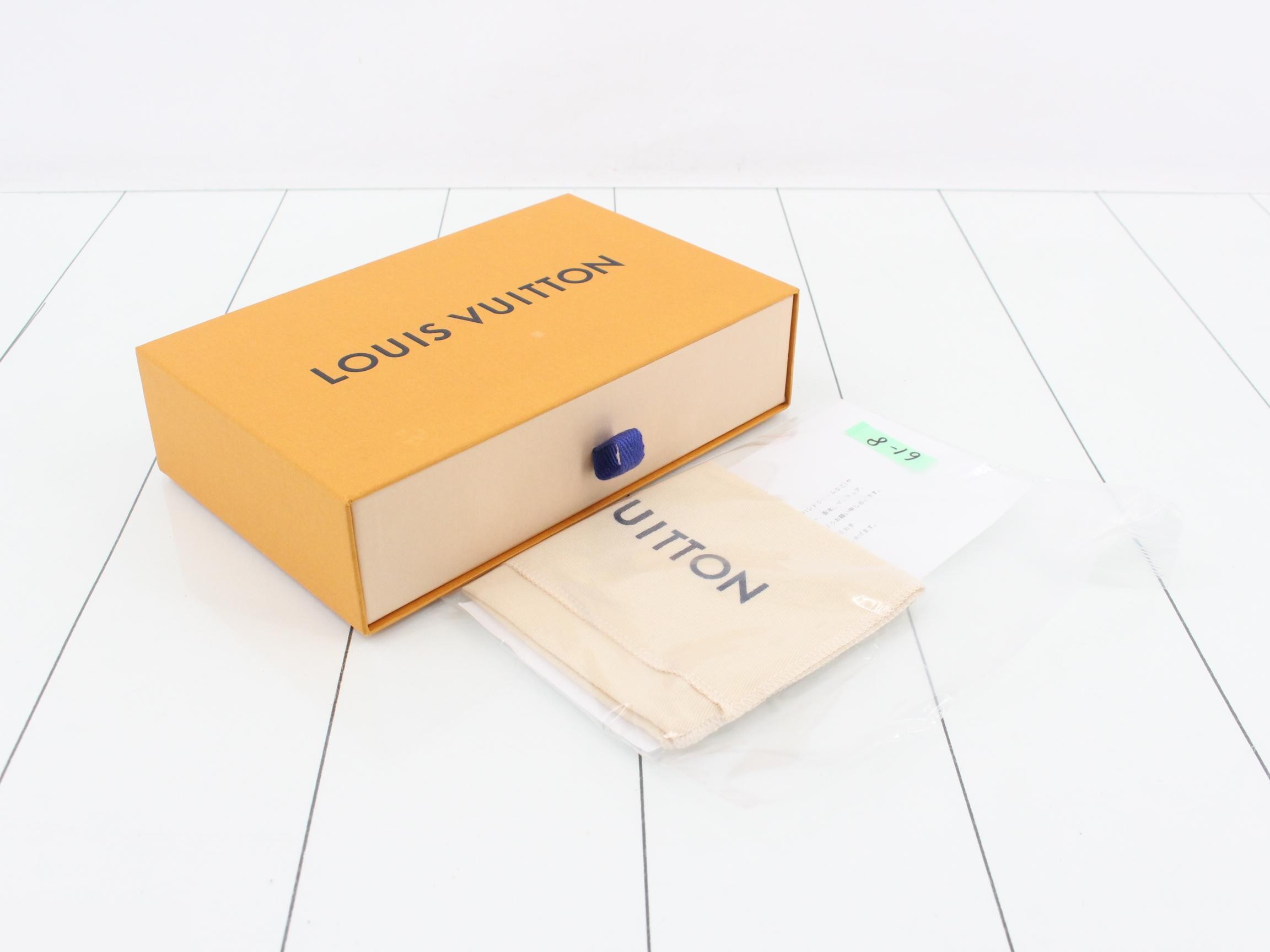 Zippy Wallet (Unused) — view 5