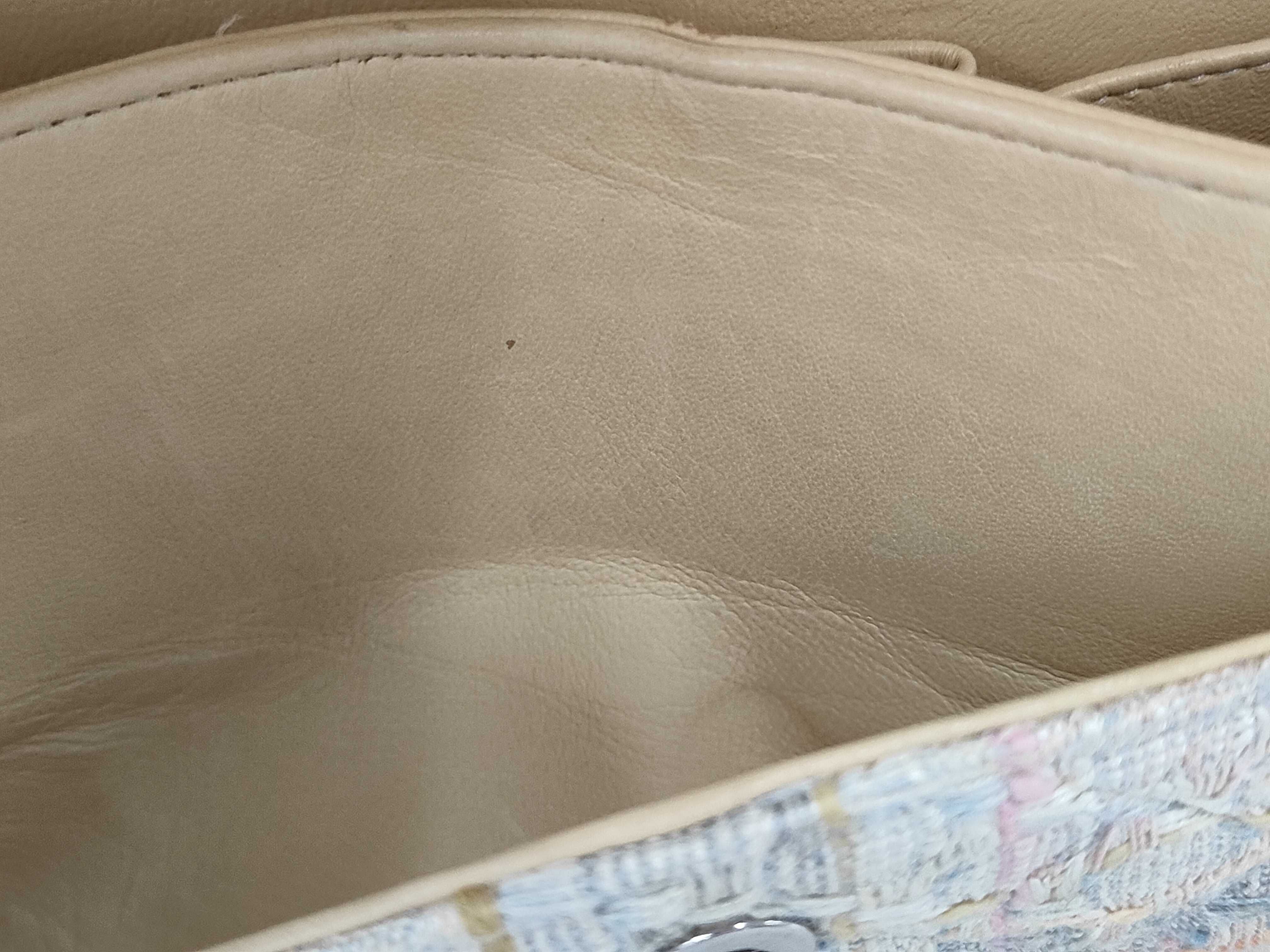 Matelassé Tweed Shoulder Bag — view 13