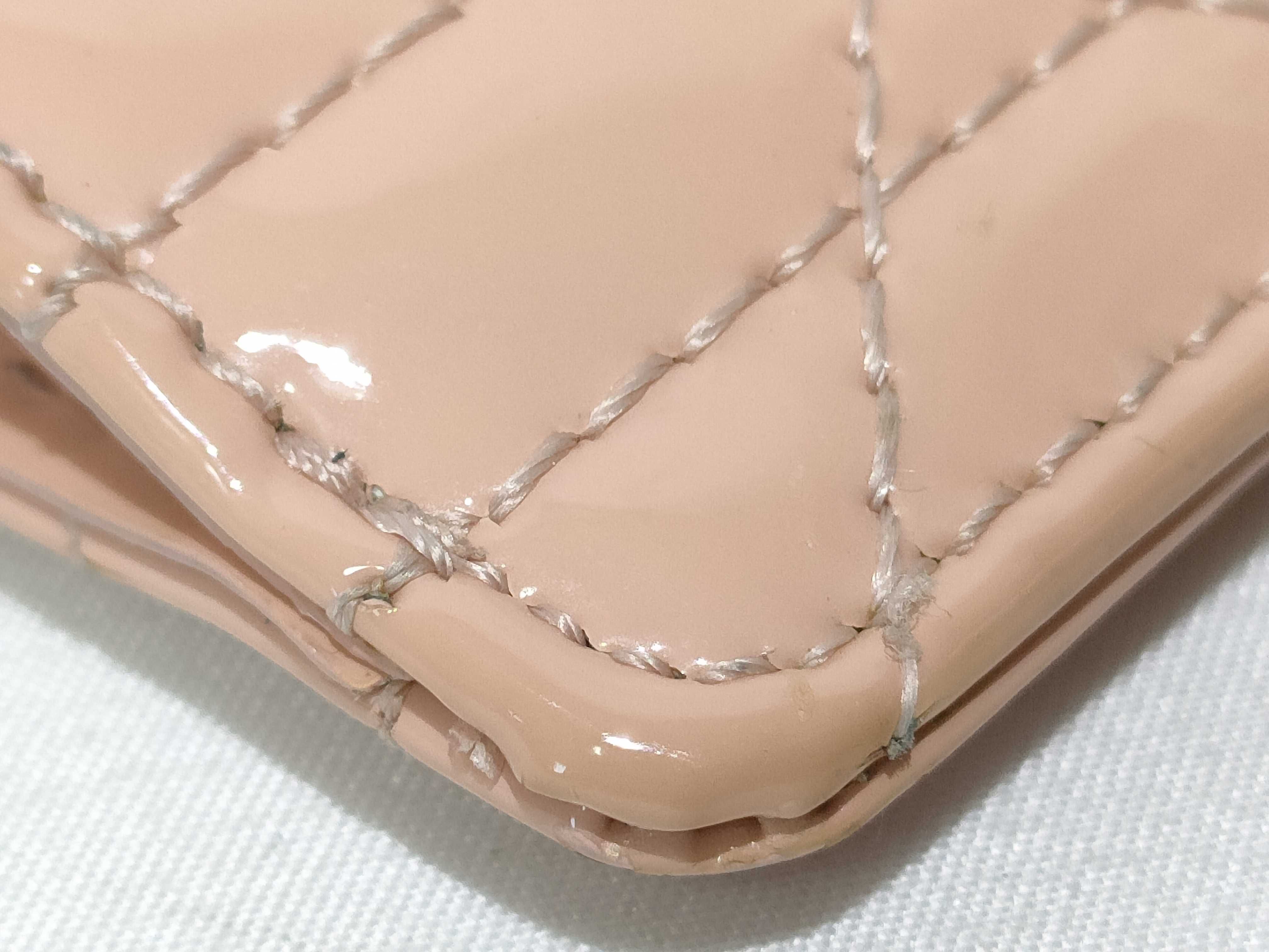coin case — view 4