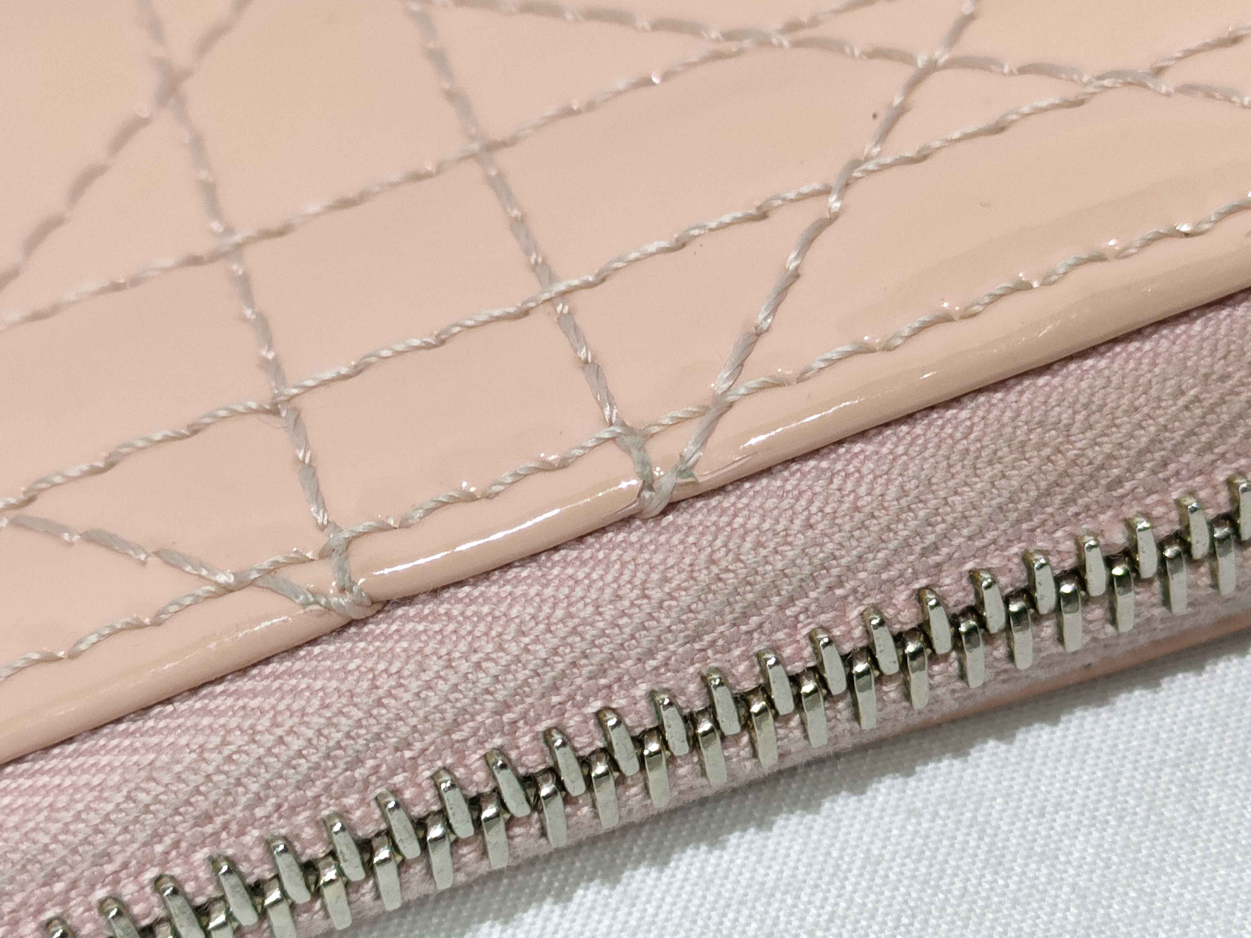 coin case — view 7