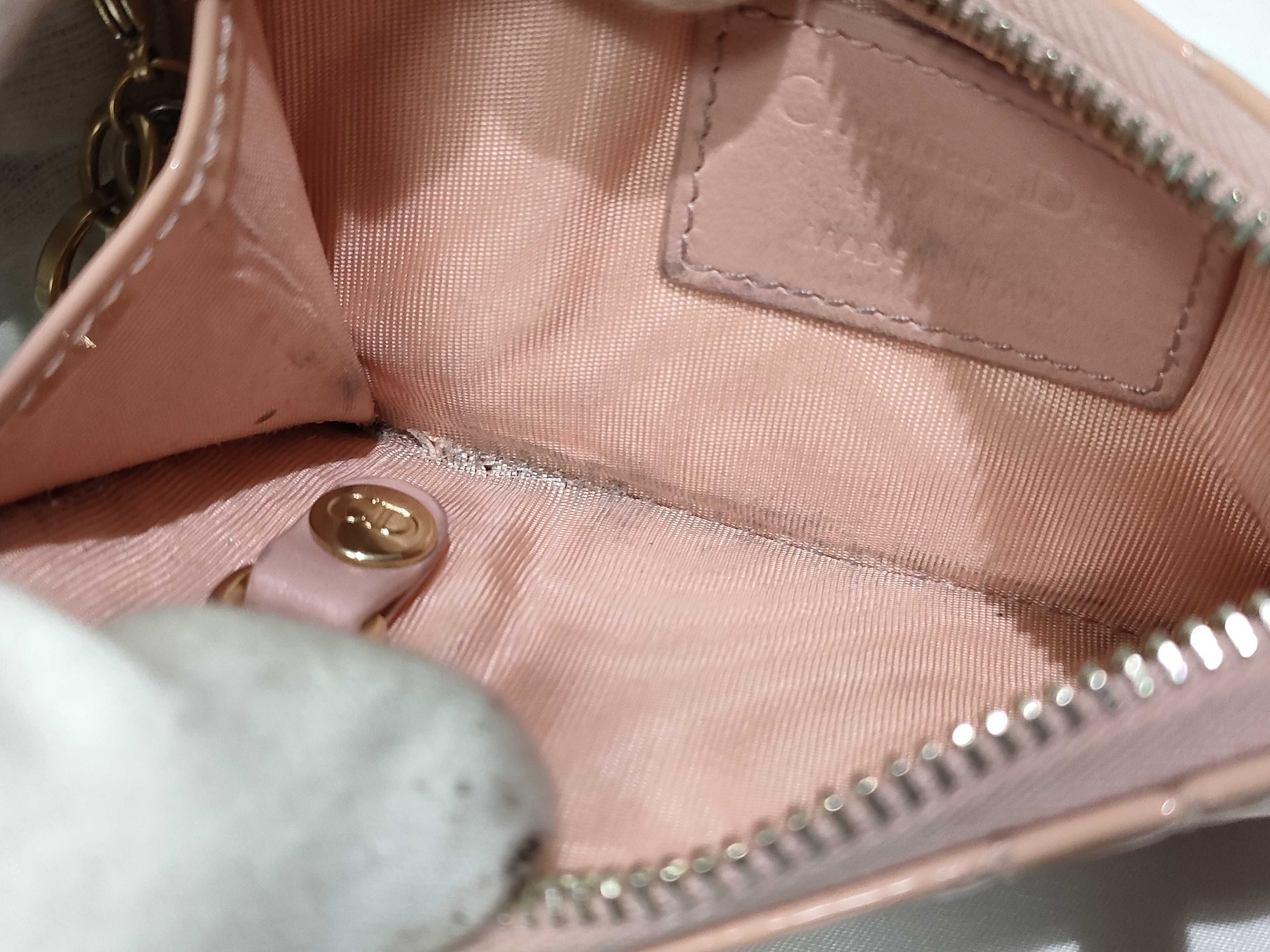 coin case — view 8