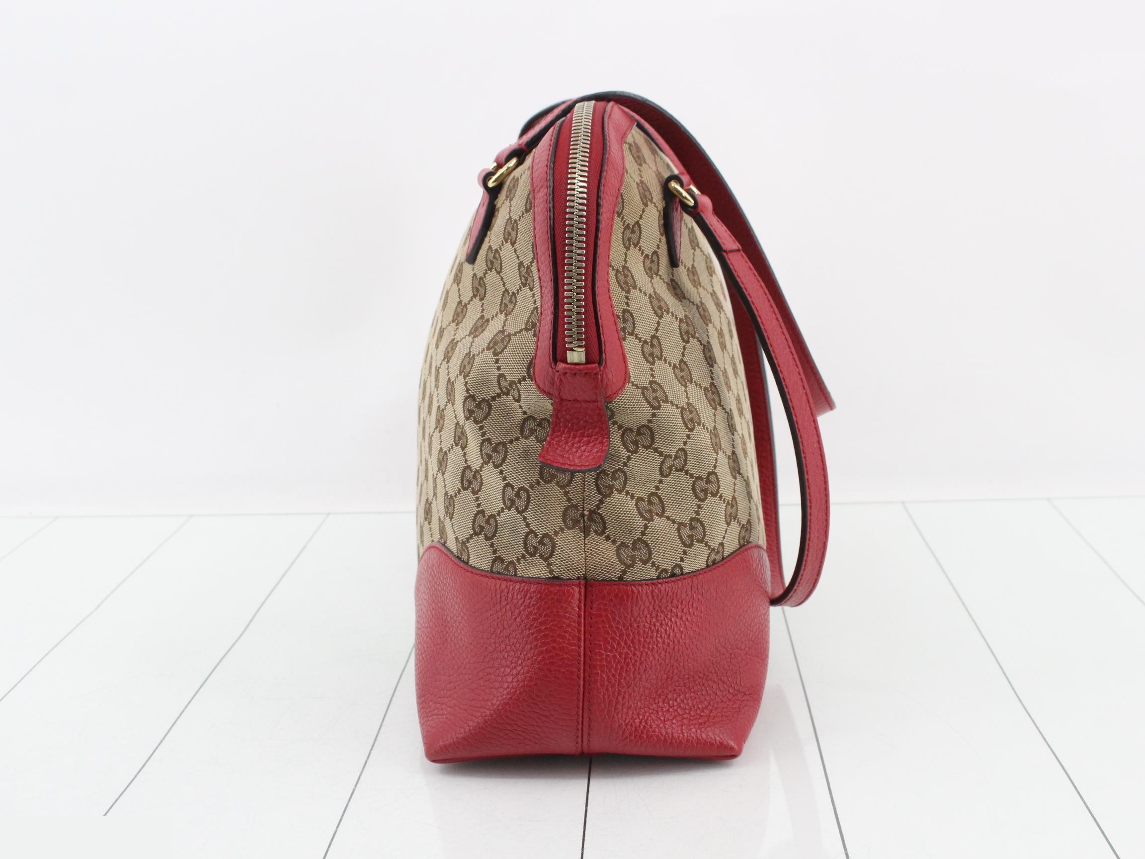 GG Canvas Interlocking Shoulder Bag — view 3