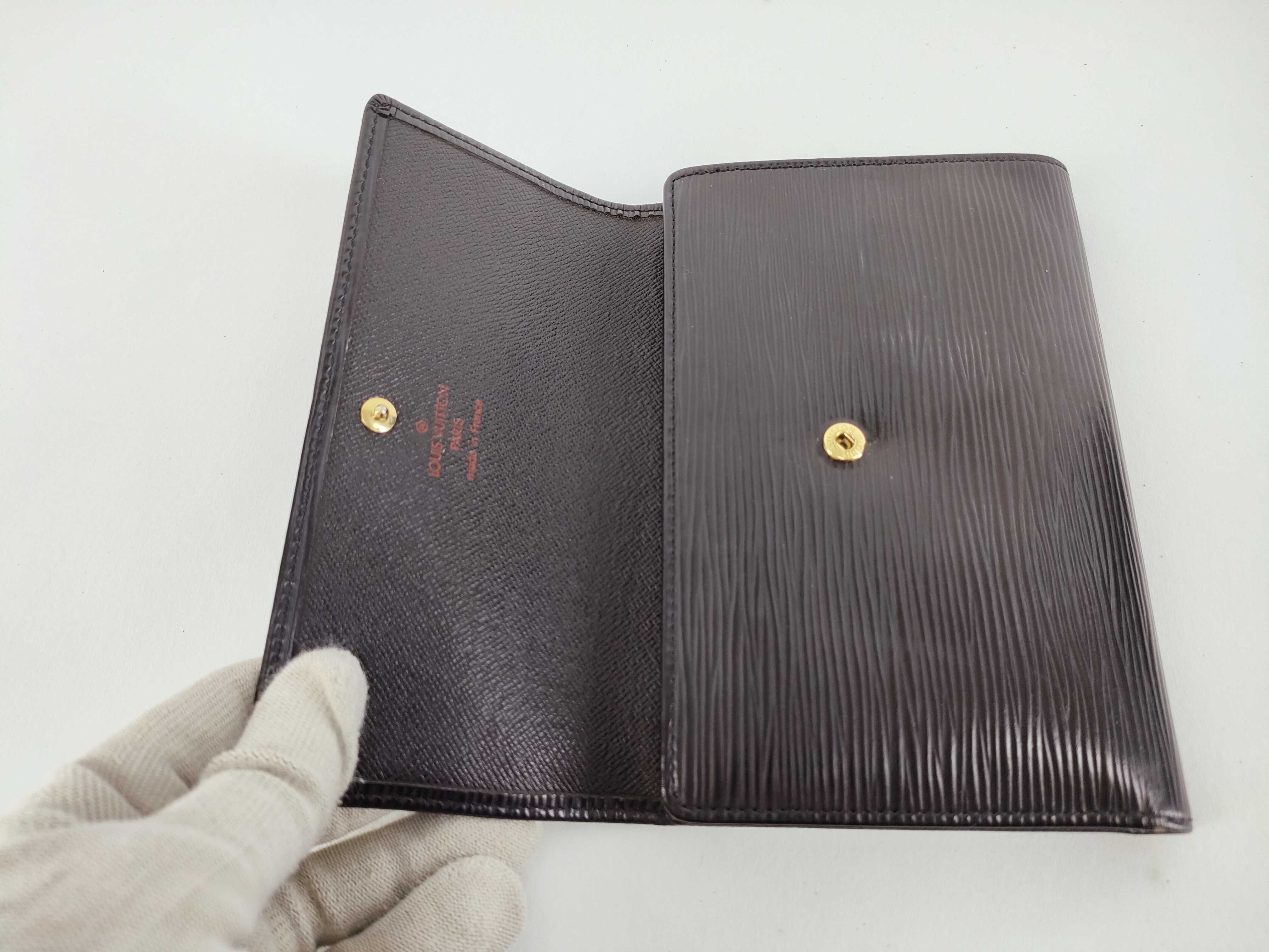 Epi Louis Vuitton Epi Porte Tresor Etuit Wallet — view 6