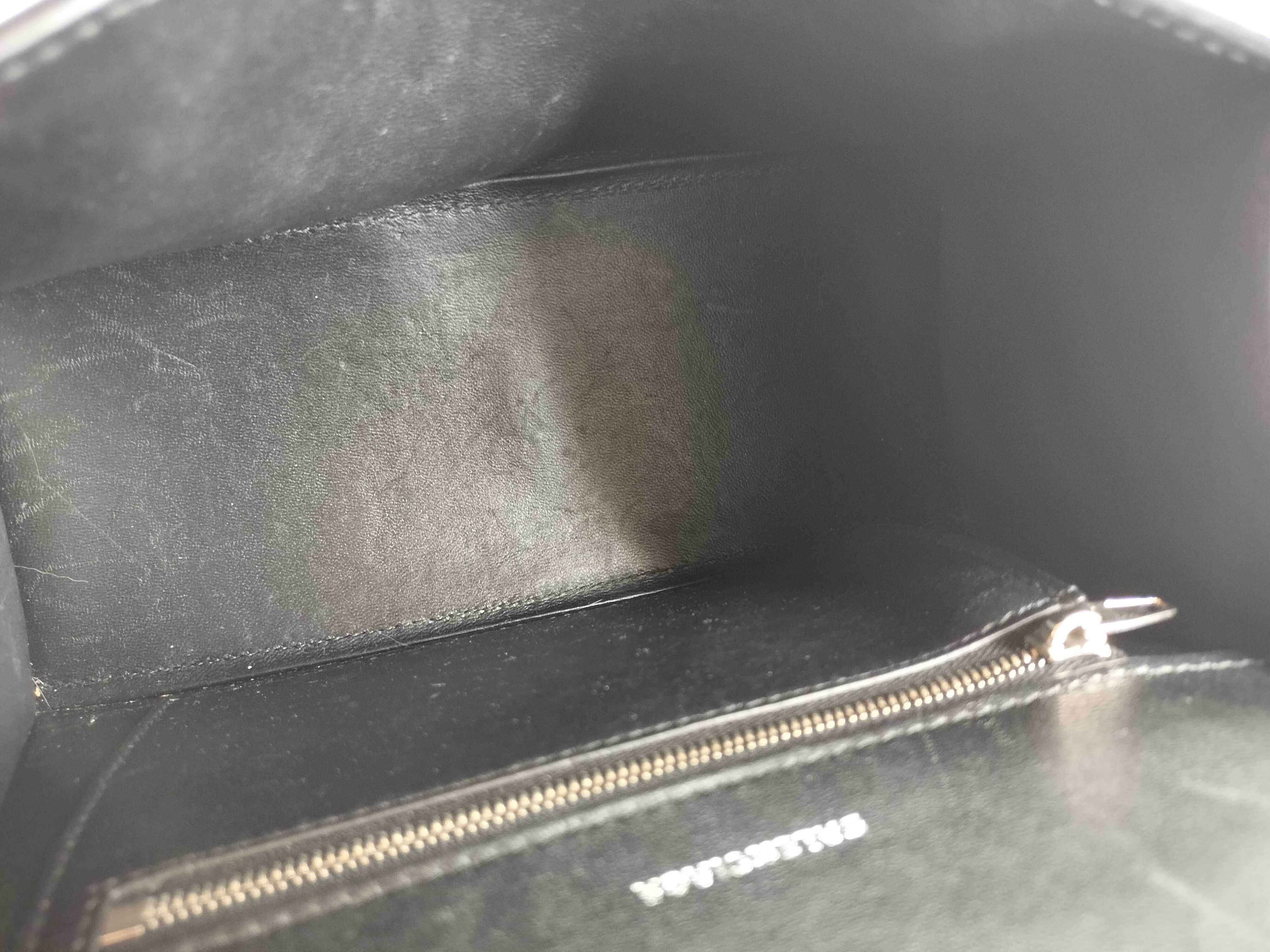 Hourglass Spray Dot 2-Way Handbag — view 12