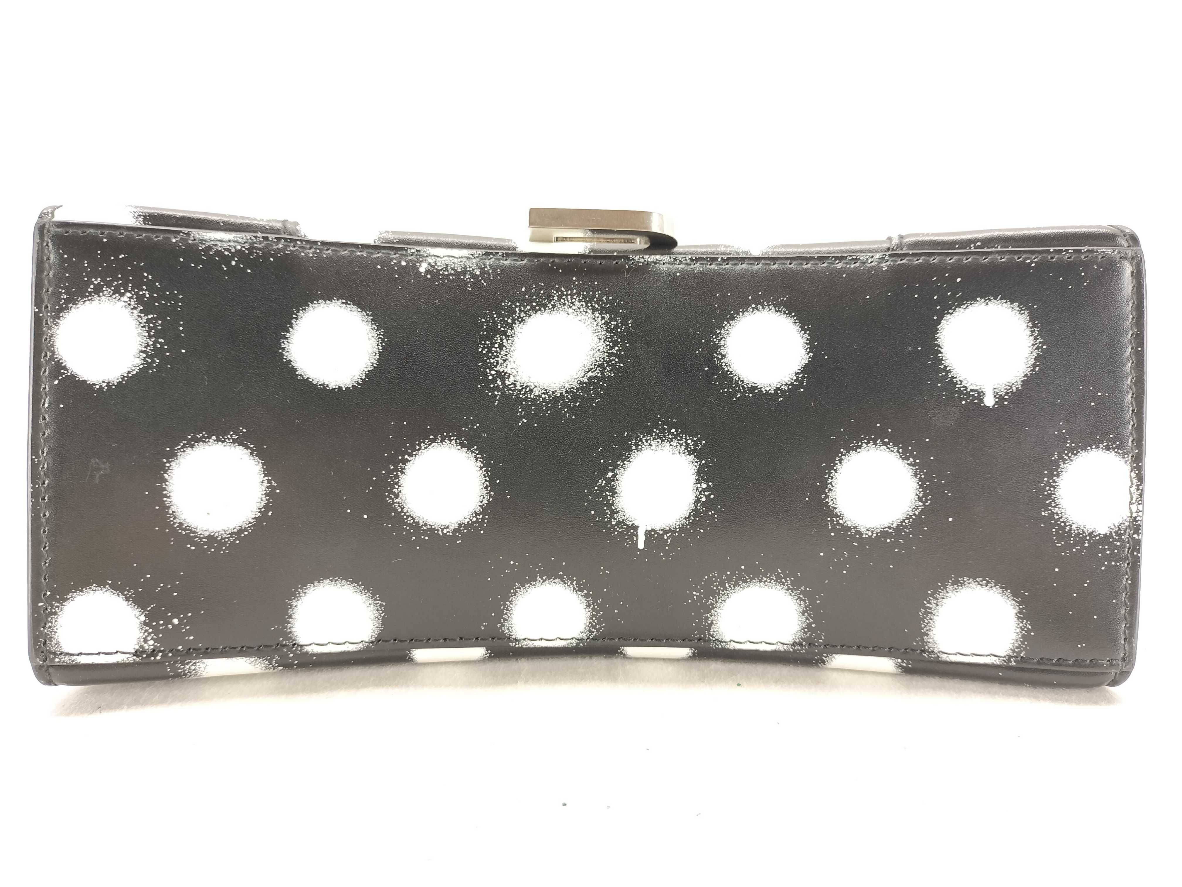 Hourglass Spray Dot 2-Way Handbag — view 8