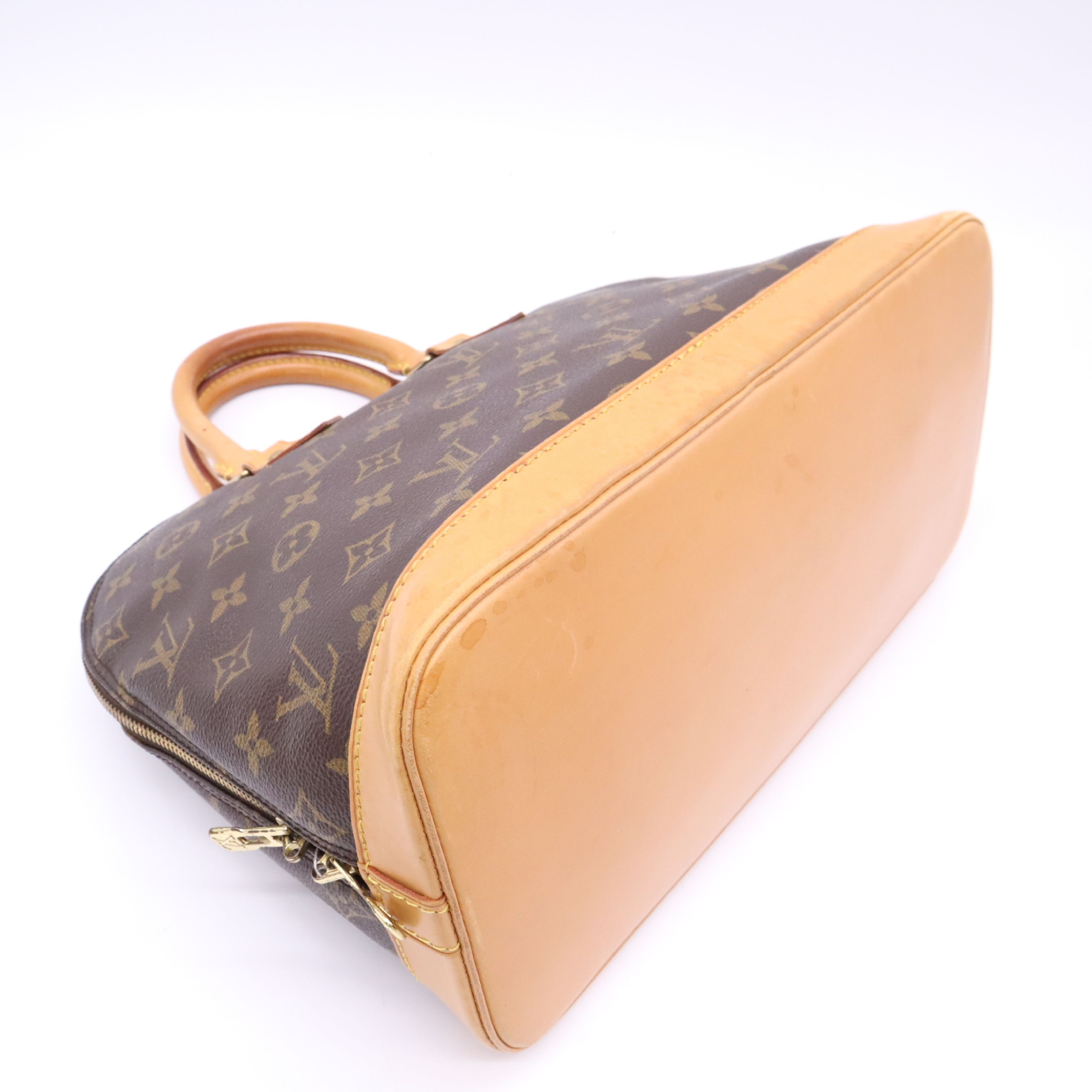 M51130 Monogram Alma (old model) handbag — view 3