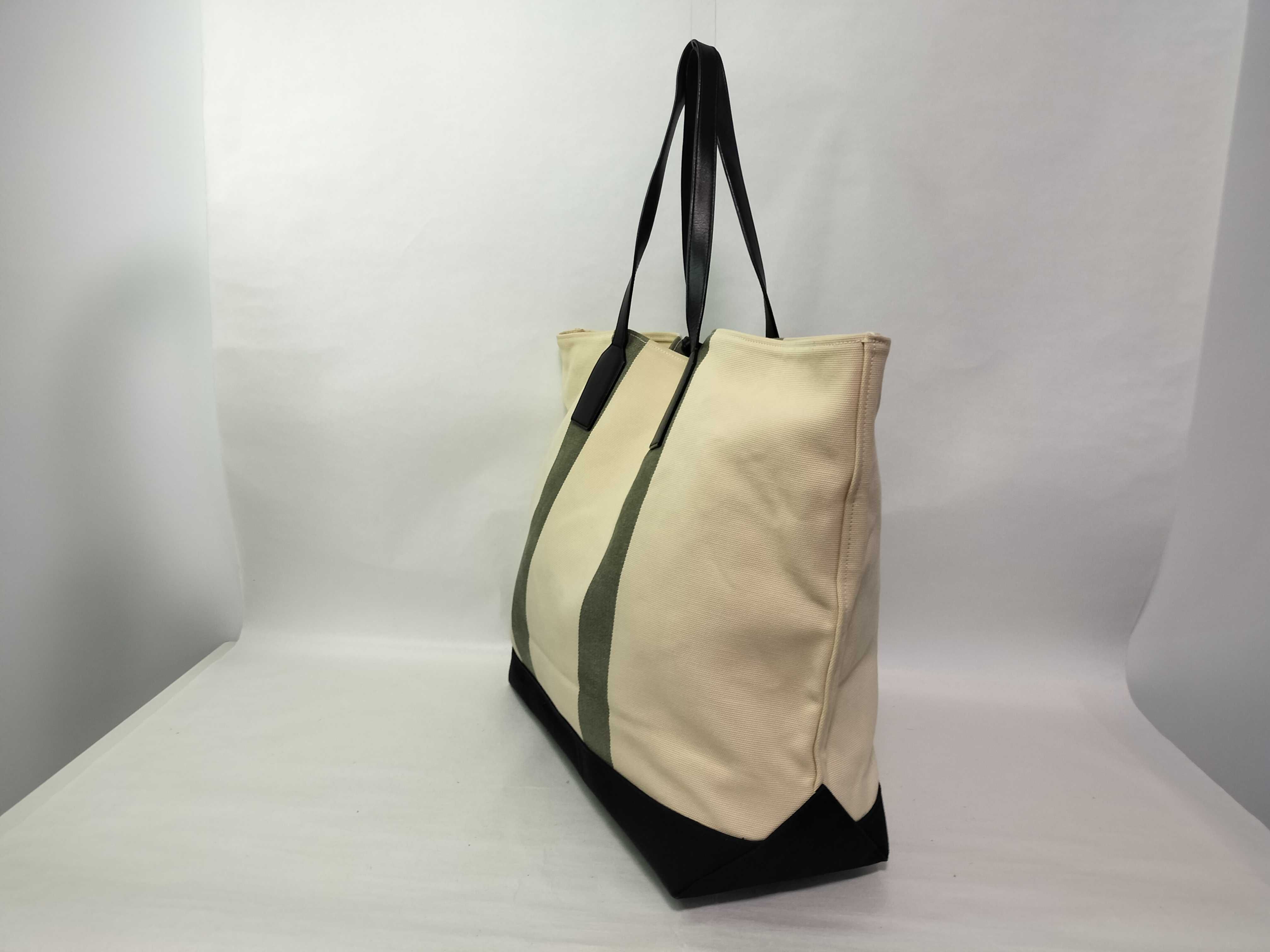413054 GPD1E Canvas Beach Shopping East-West Tote Bag Beige Black with Keyring and Dust Bag — view 3