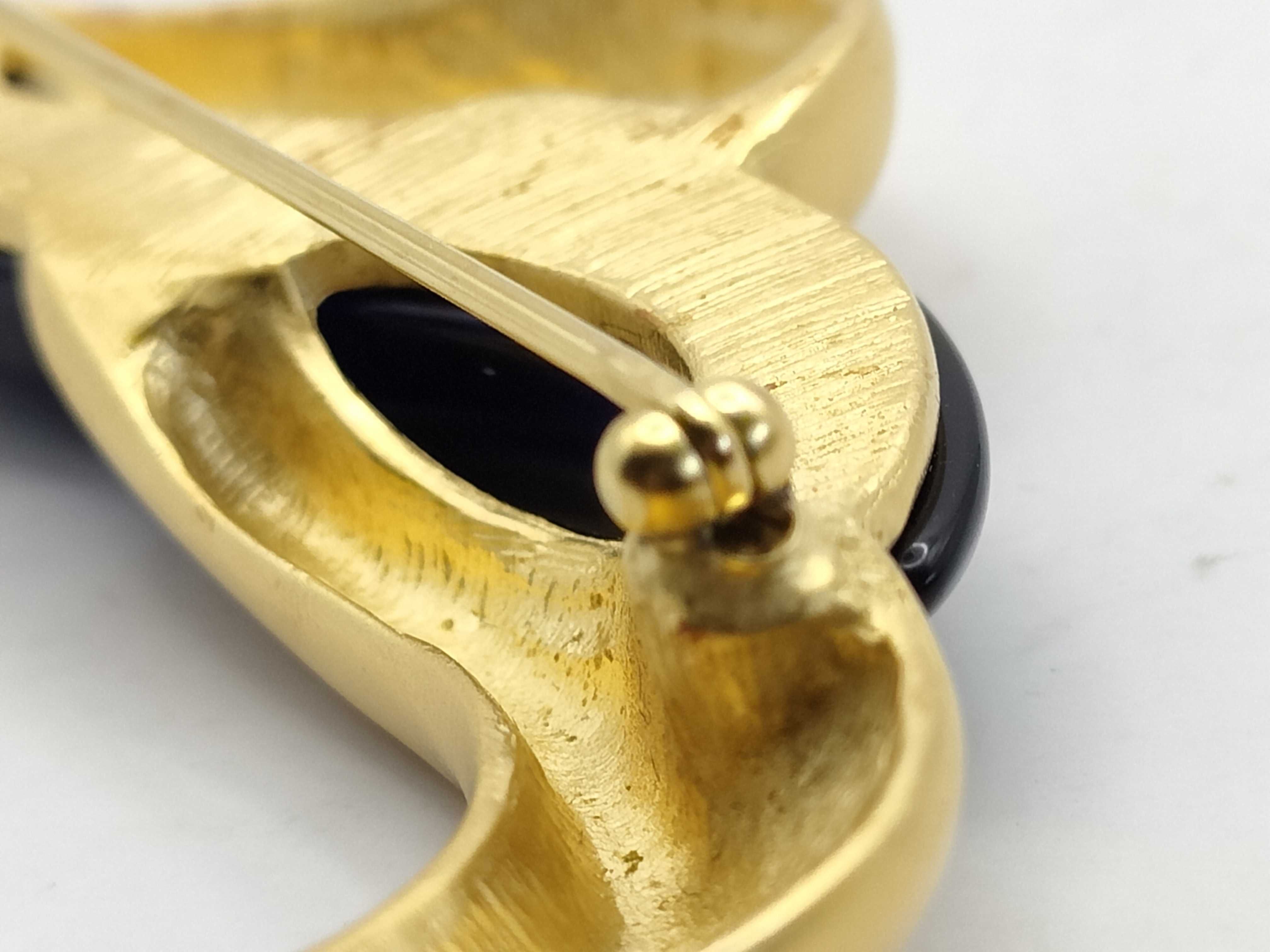brooch, blue and gold. — view 8