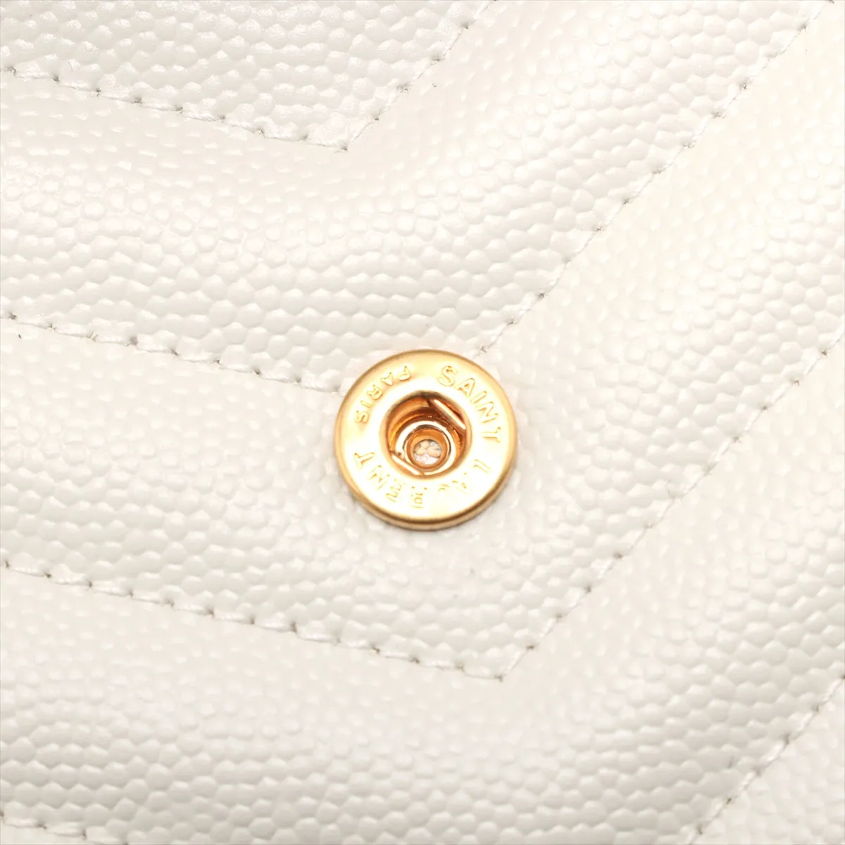 Envelope Leather Chain Wallet White 695108 — view 10