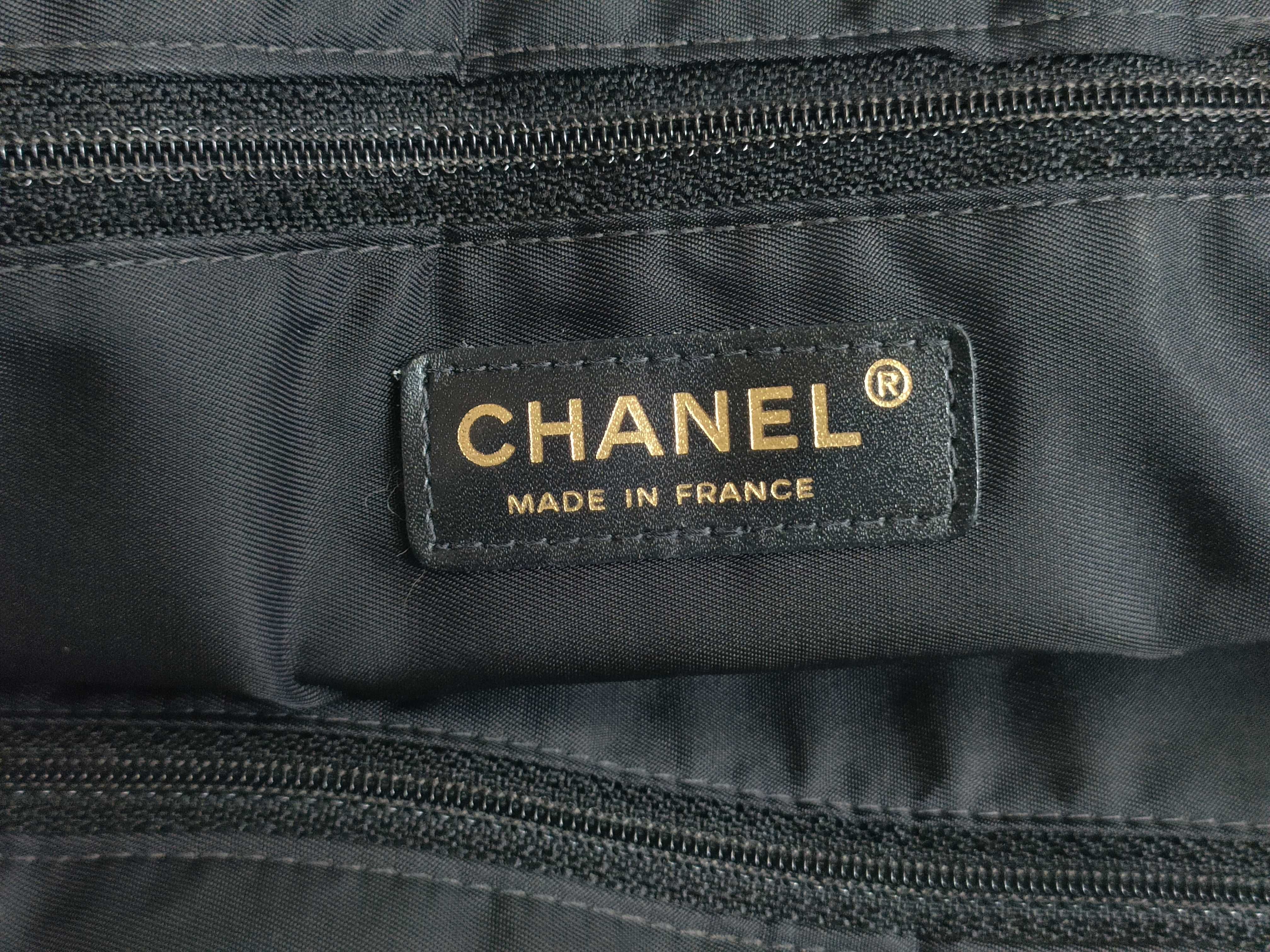 New Travel Line Black Tote Bag — view 9