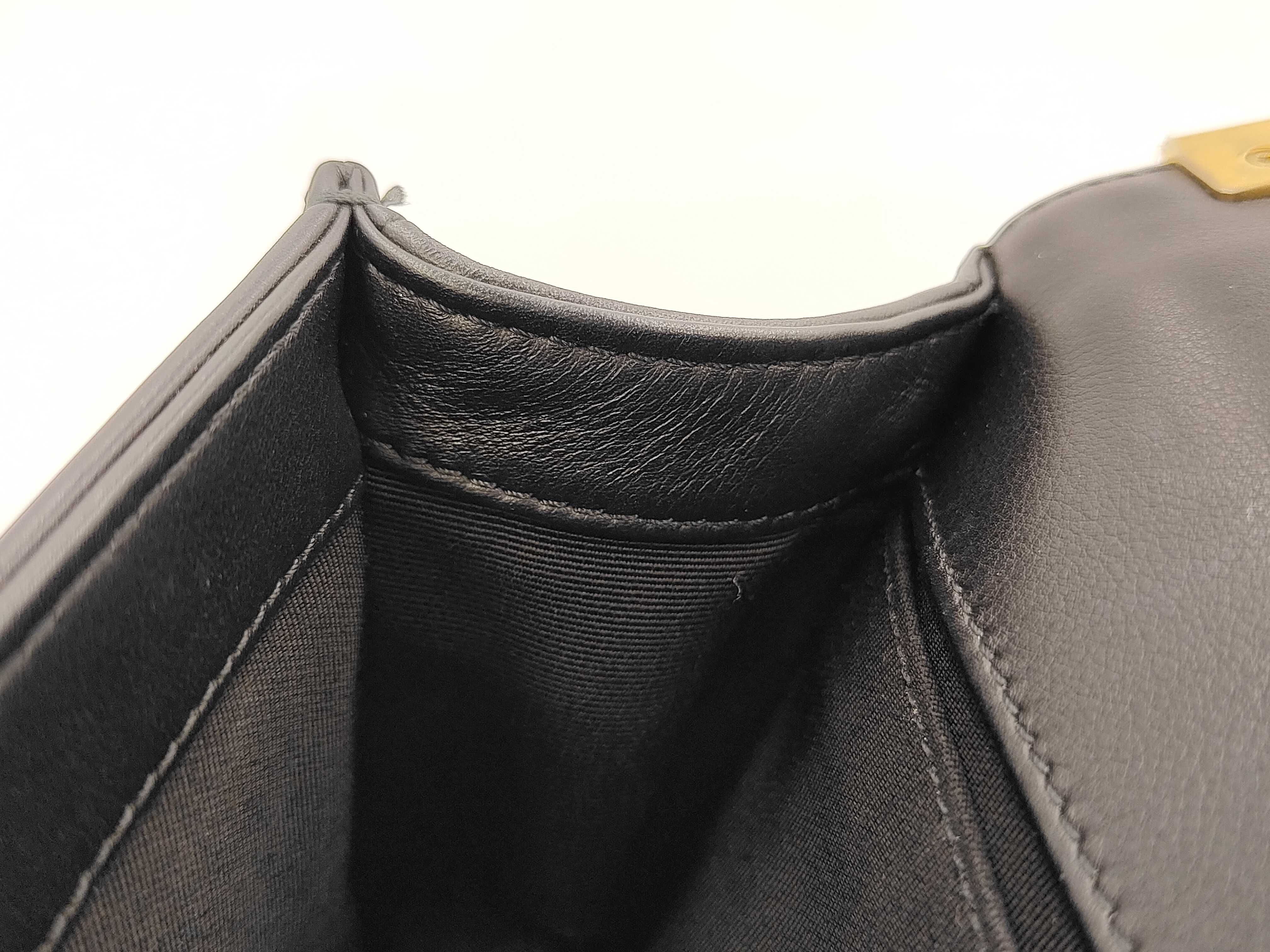 Lambskin Black Boy Chanel RFID Shoulder Bag — view 13