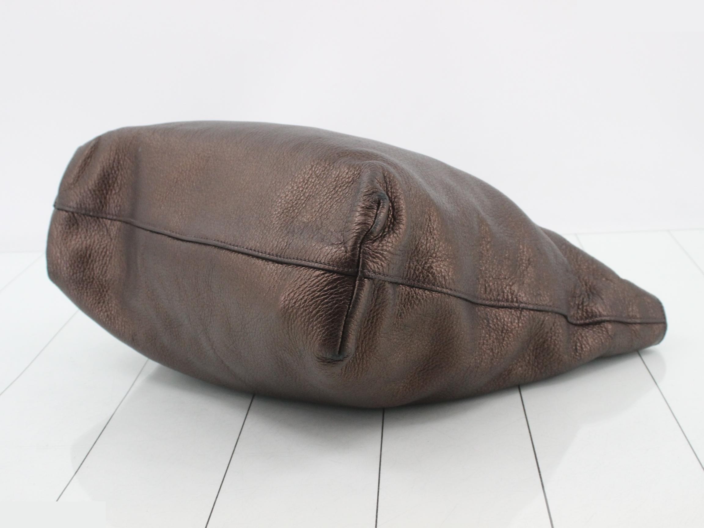 BN1713 Vitello Daino Shoulder Bag — view 6