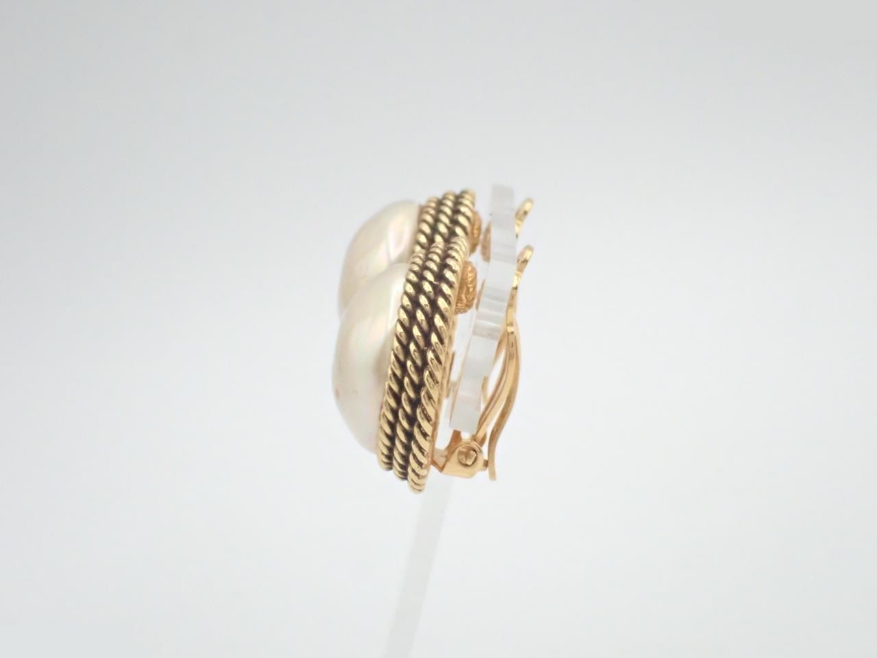 earrings — view 3