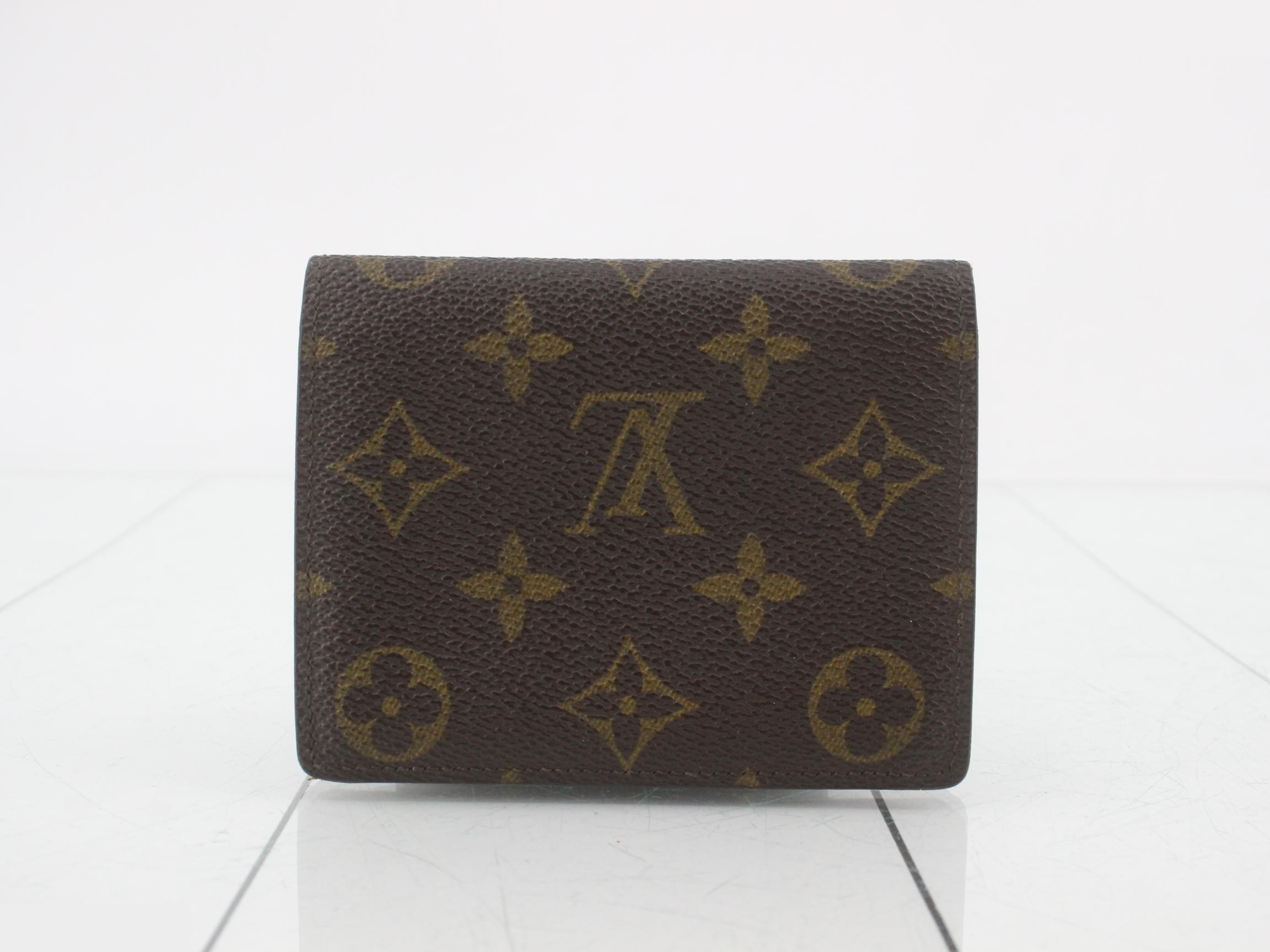 LV Pass Case — view 2