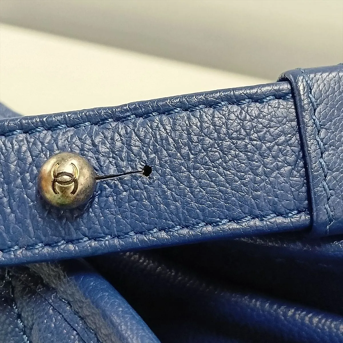 Gabrielle de Chanel Leather x Patent Leather Chain Shoulder Bag, Blue, Gold x Silver Hardware, 25904077, Serial Number 25 — view 15