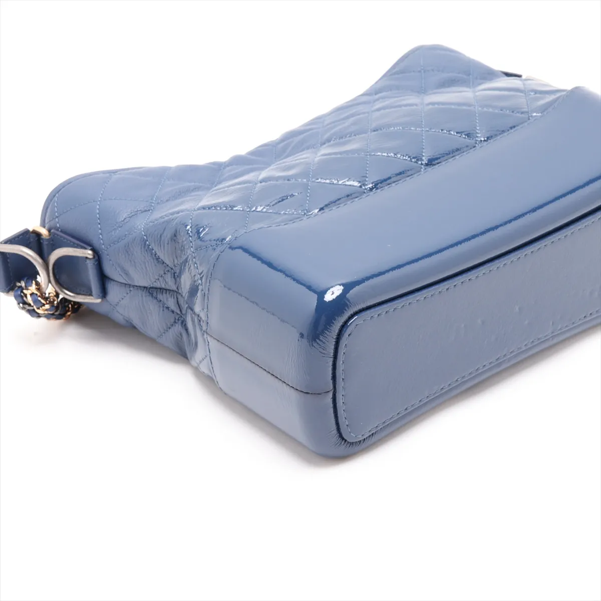 Gabrielle de Chanel Leather x Patent Leather Chain Shoulder Bag, Blue, Gold x Silver Hardware, 25904077, Serial Number 25 — view 4