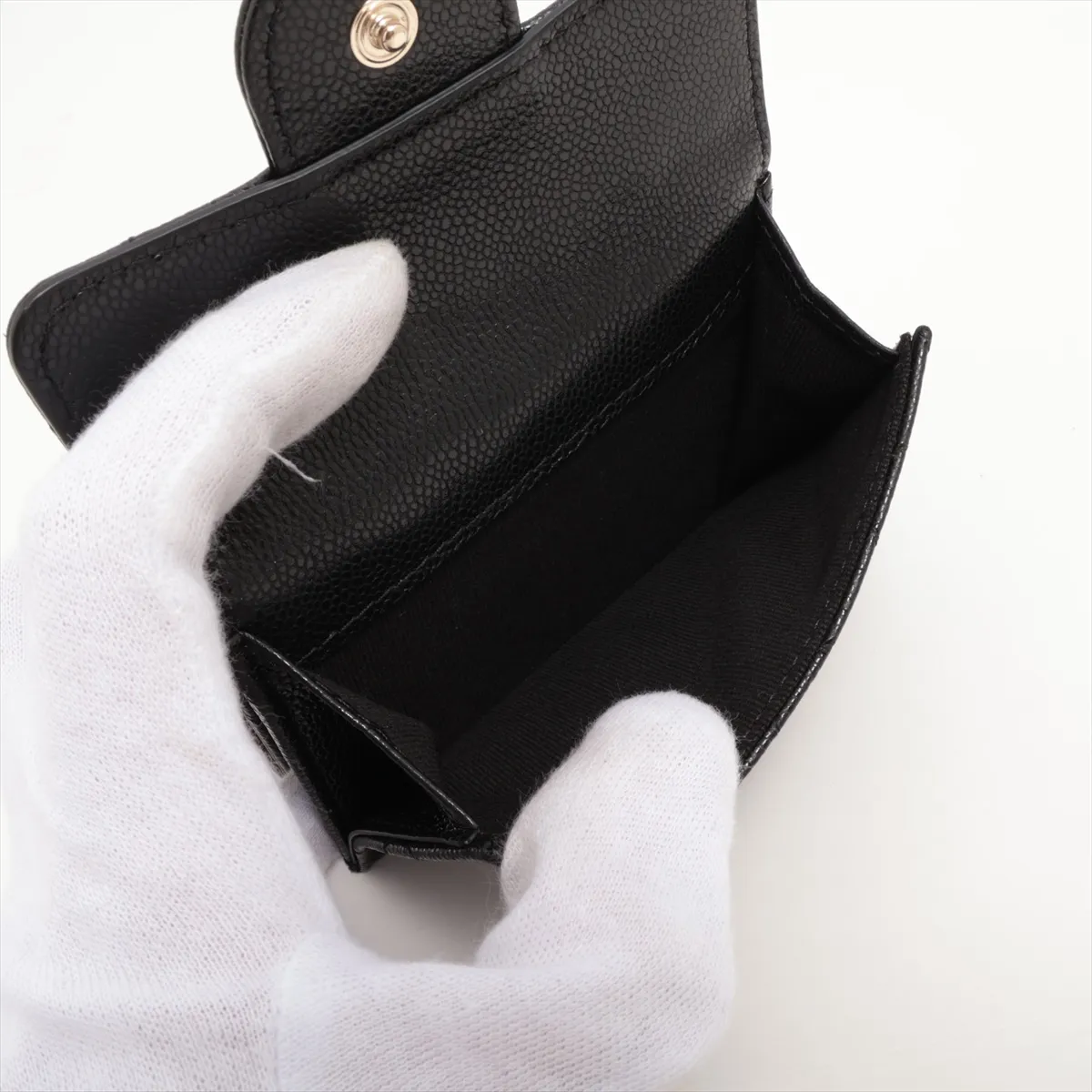 Matelasse Caviar Skin Compact Wallet Black Gold Hardware KC2A07P7 — view 7