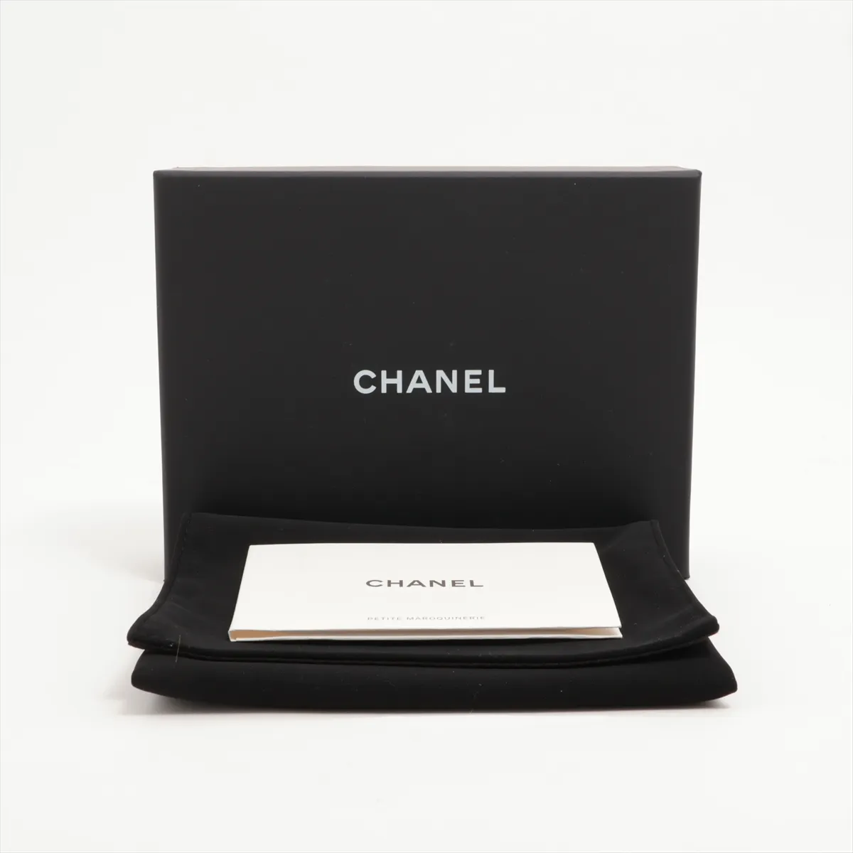 Matelasse Caviar Skin Compact Wallet Black Gold Hardware KC2A07P7 — view 9