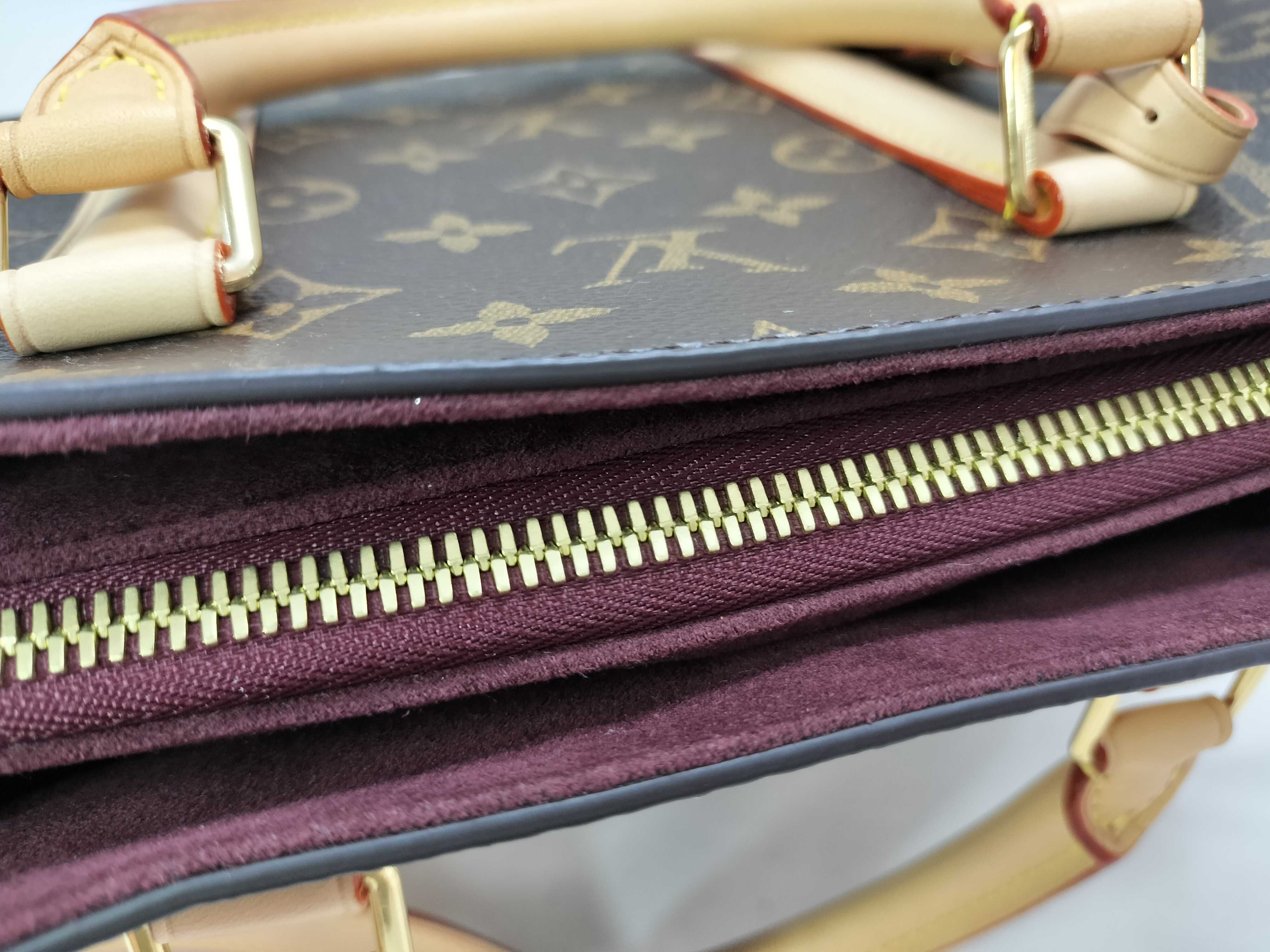 Monogram Soufflot MM M44816 RFID Handbag — view 6
