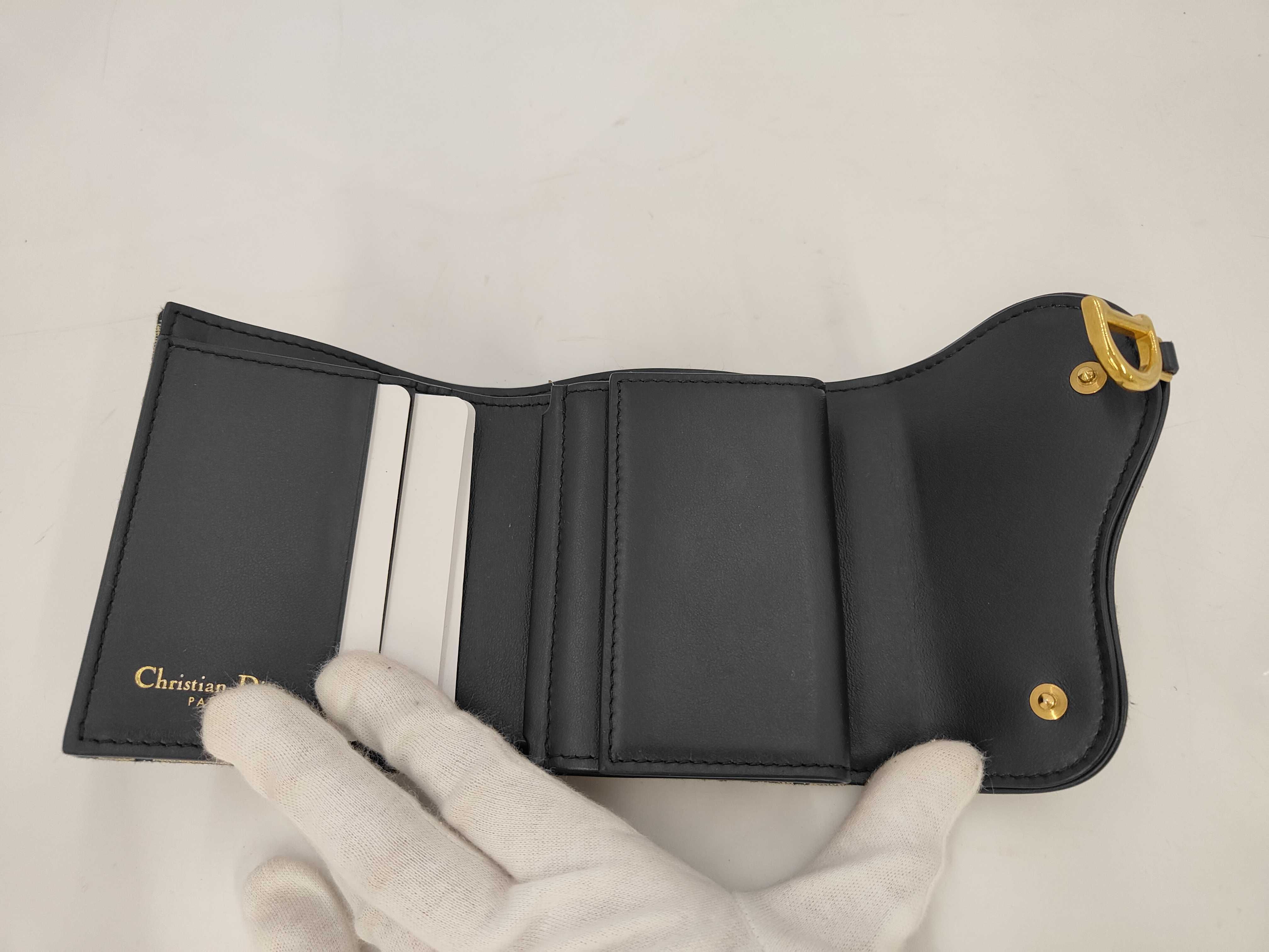 Trotter Dior 2026 Current Model Brand New Unused Women's "Saddle" Lotus Wallet Goatskin 47MA 0244 Wallet — view 8