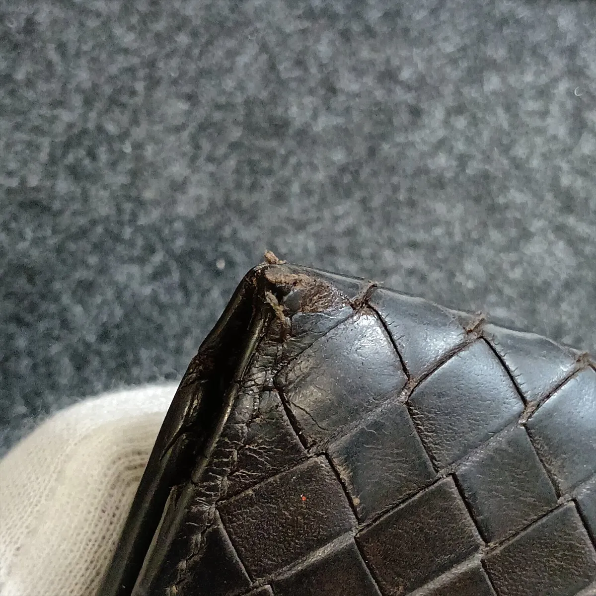 Intrecciato Leather Compact Wallet Brown — view 8