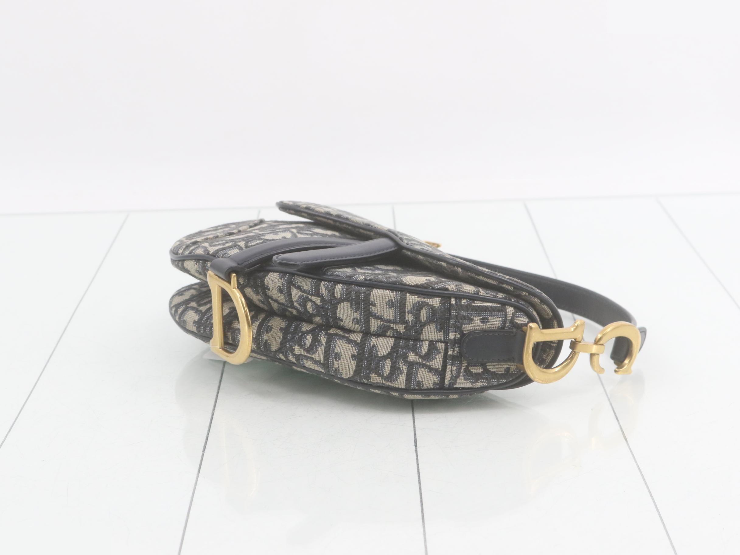 Saddlebag Oblique Handbag — view 6