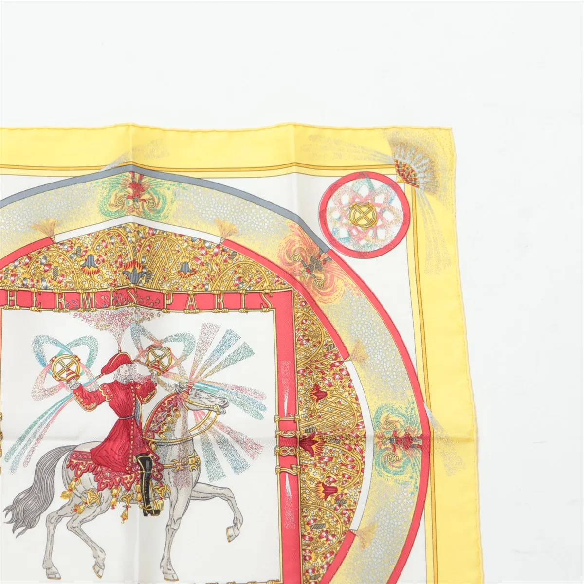 Carre 45 FEUX D’ARTIFICE Fire of Art Scarf Silk Yellow — view 3